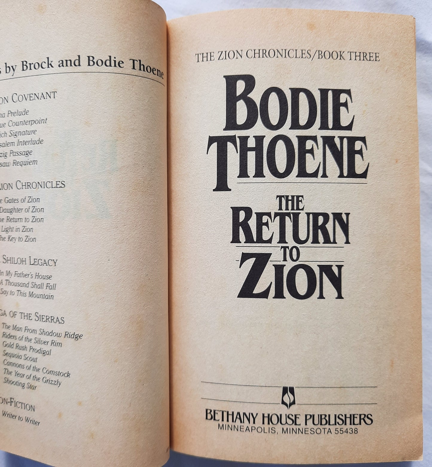 The Return to Zion #3 by Bodie Thoene (The Zion Chronicles, Good, 1987, Pbk, 384 pgs, Bethany House)