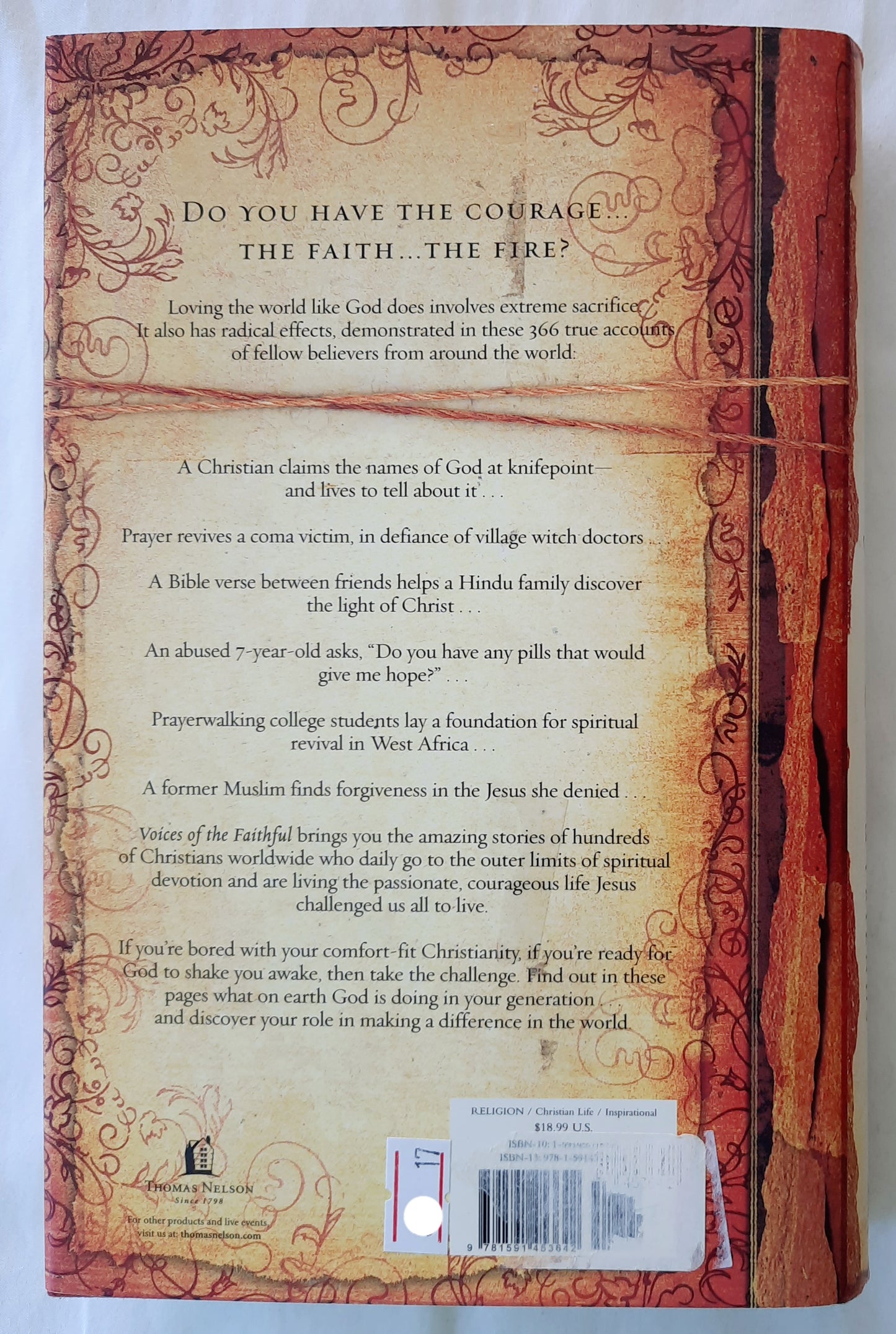 Voices of the Faithful: Inspiring Stories of Courage from Christians Serving Around the World by Kim P. Davis; Beth Moore (Sehr gut, 2005, gebunden, 452 Seiten, Integrity Publishers)