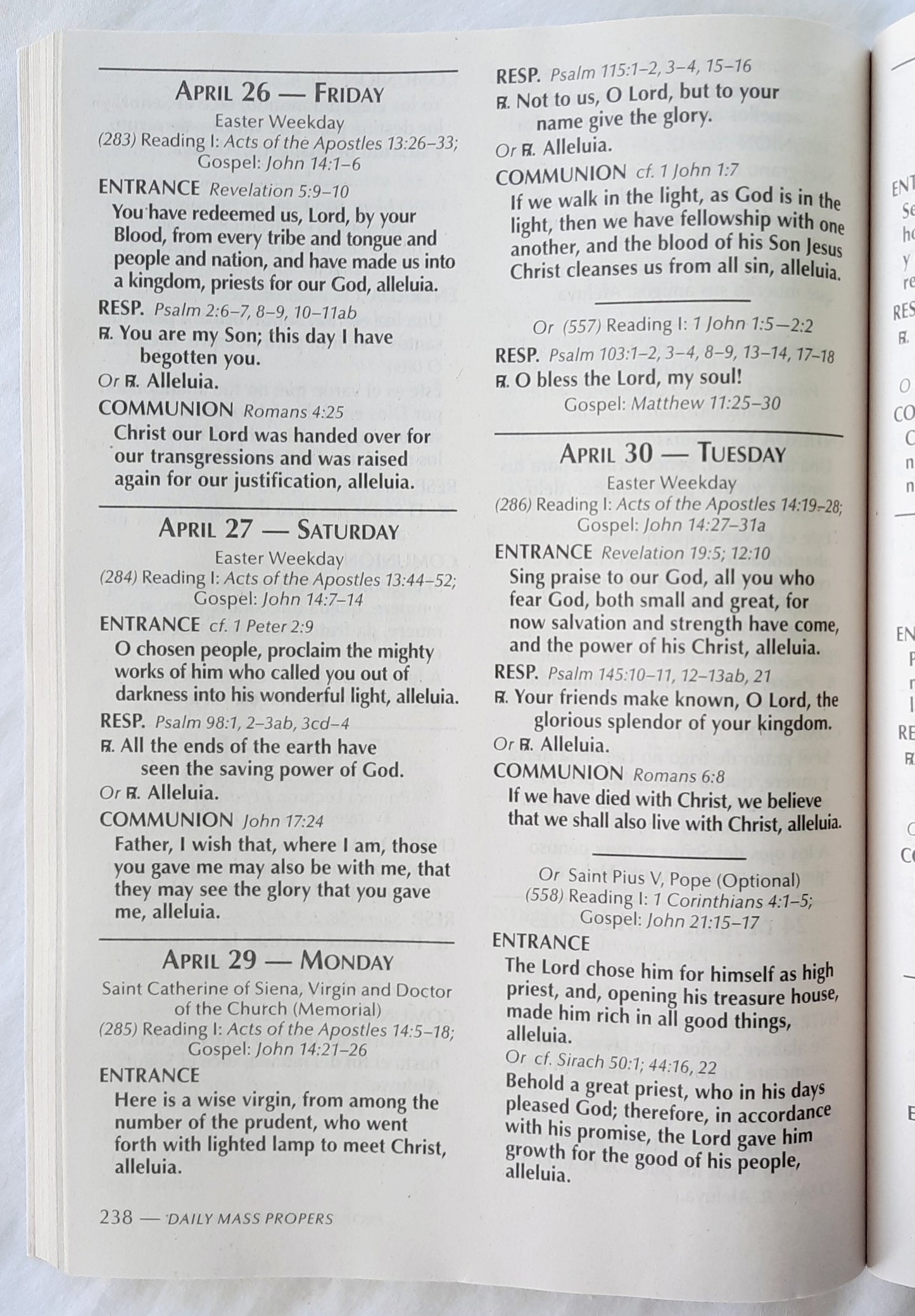 Unidos en Cristo Semana Santa-Pentecostes March 24-May 25, 2024 (Very good, 2023, Pbk, Oregon Catholic Press)