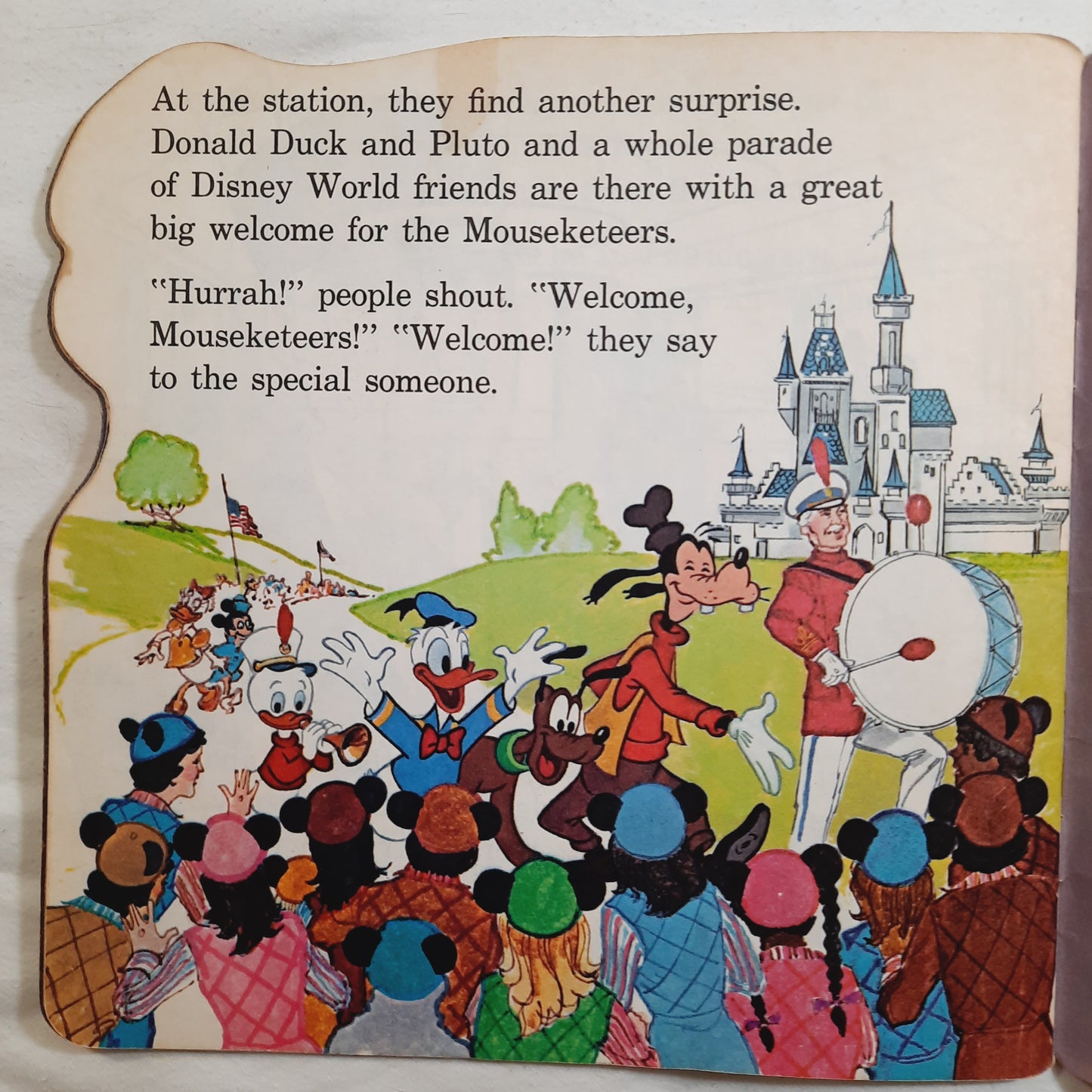 Golden Press: The Mouseketeers' Train Ride by Walt Disney (Good, 1977, Pbk, 24 pages, A Golden Shape Book)