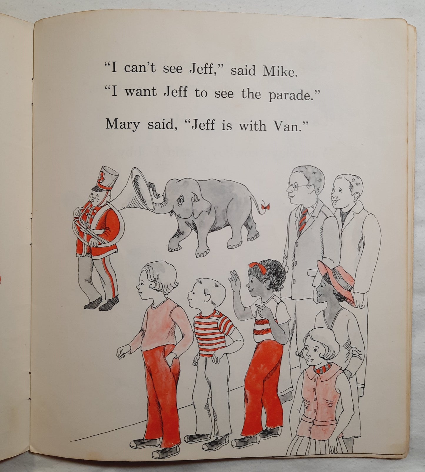 The Parade by D. D. Guettler (Good, 1969, Pbk, 24 pages, The MacMillan Co.) RARE FIND