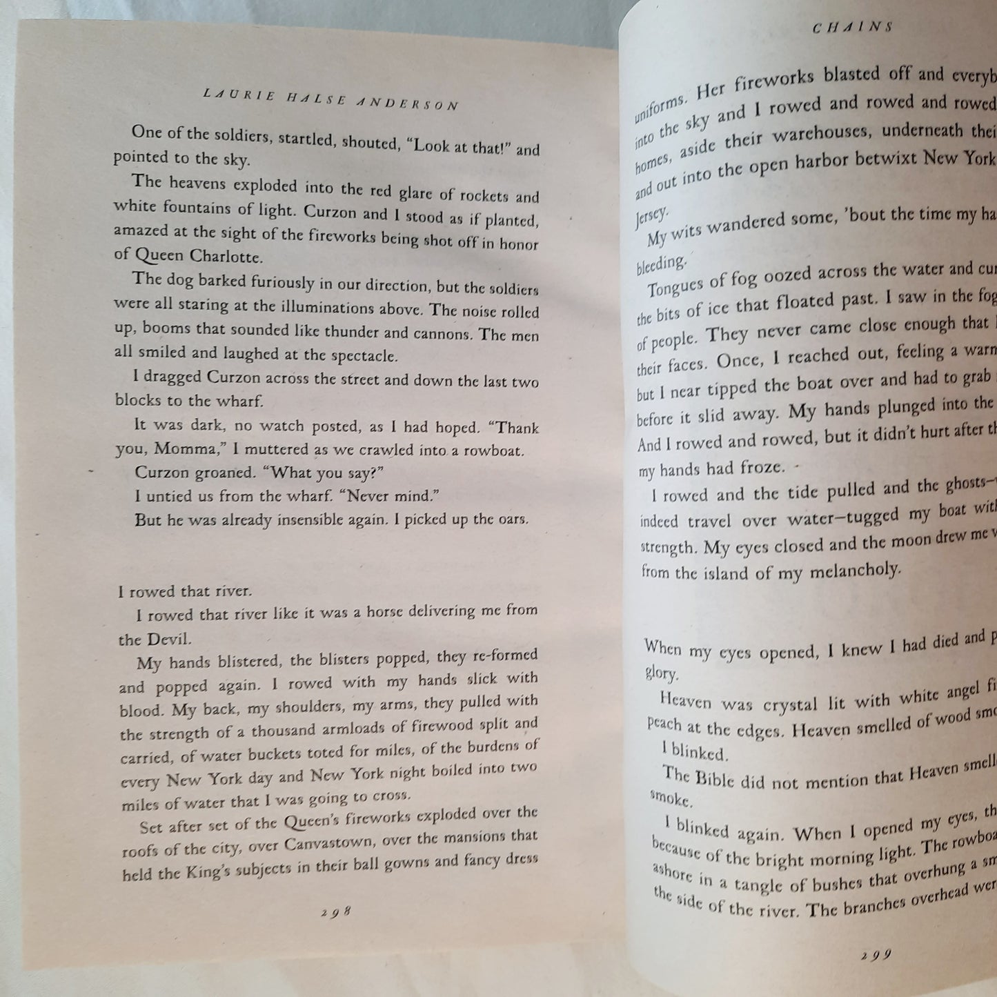Chains by Laurie Halse Anderson (Seeds of America, Very Good, 2010, Pbk)