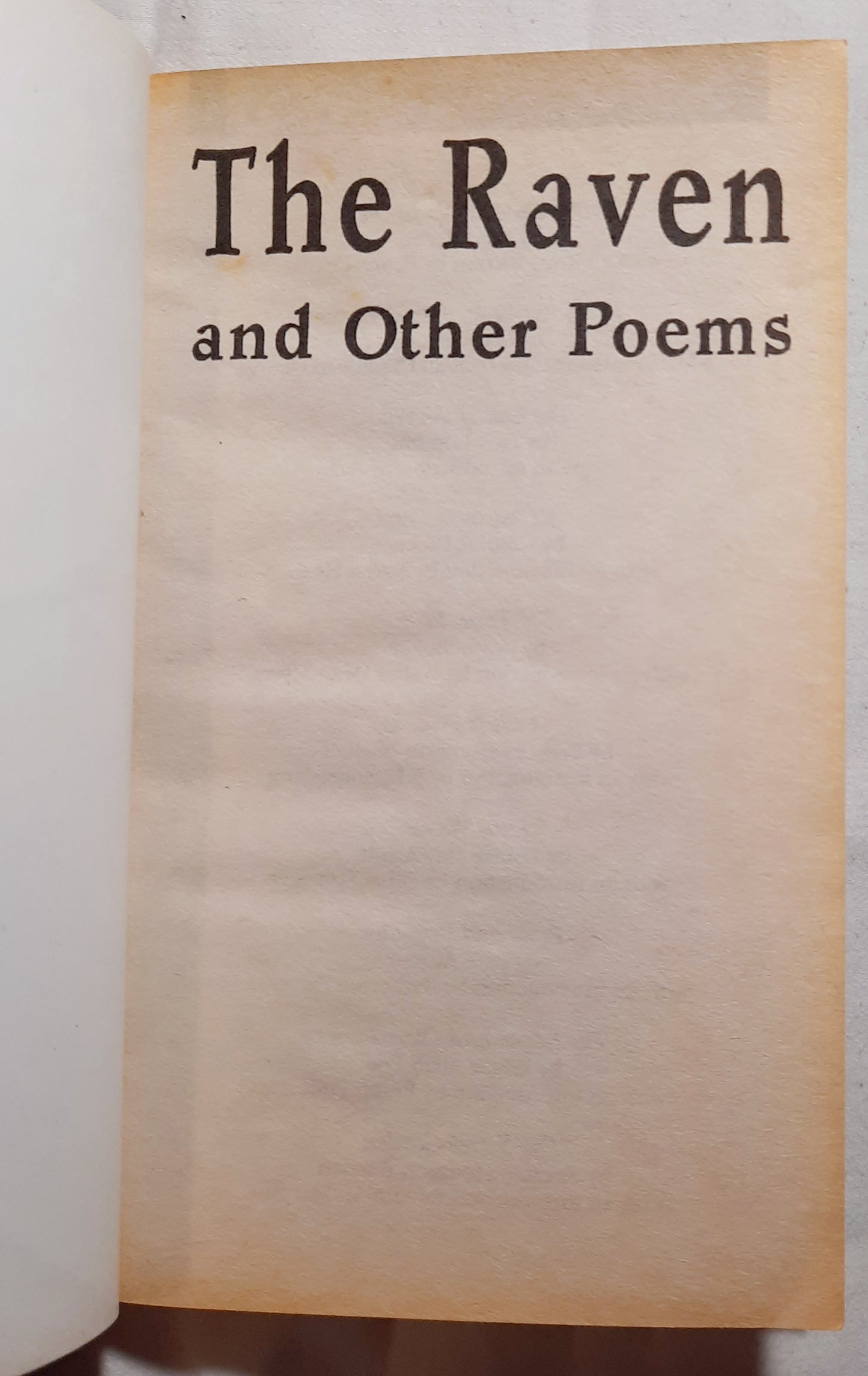 The Raven and Other Poems by Edgar Allan Poe (Good, 2002, Pbk, 80 pages, Scholastic)