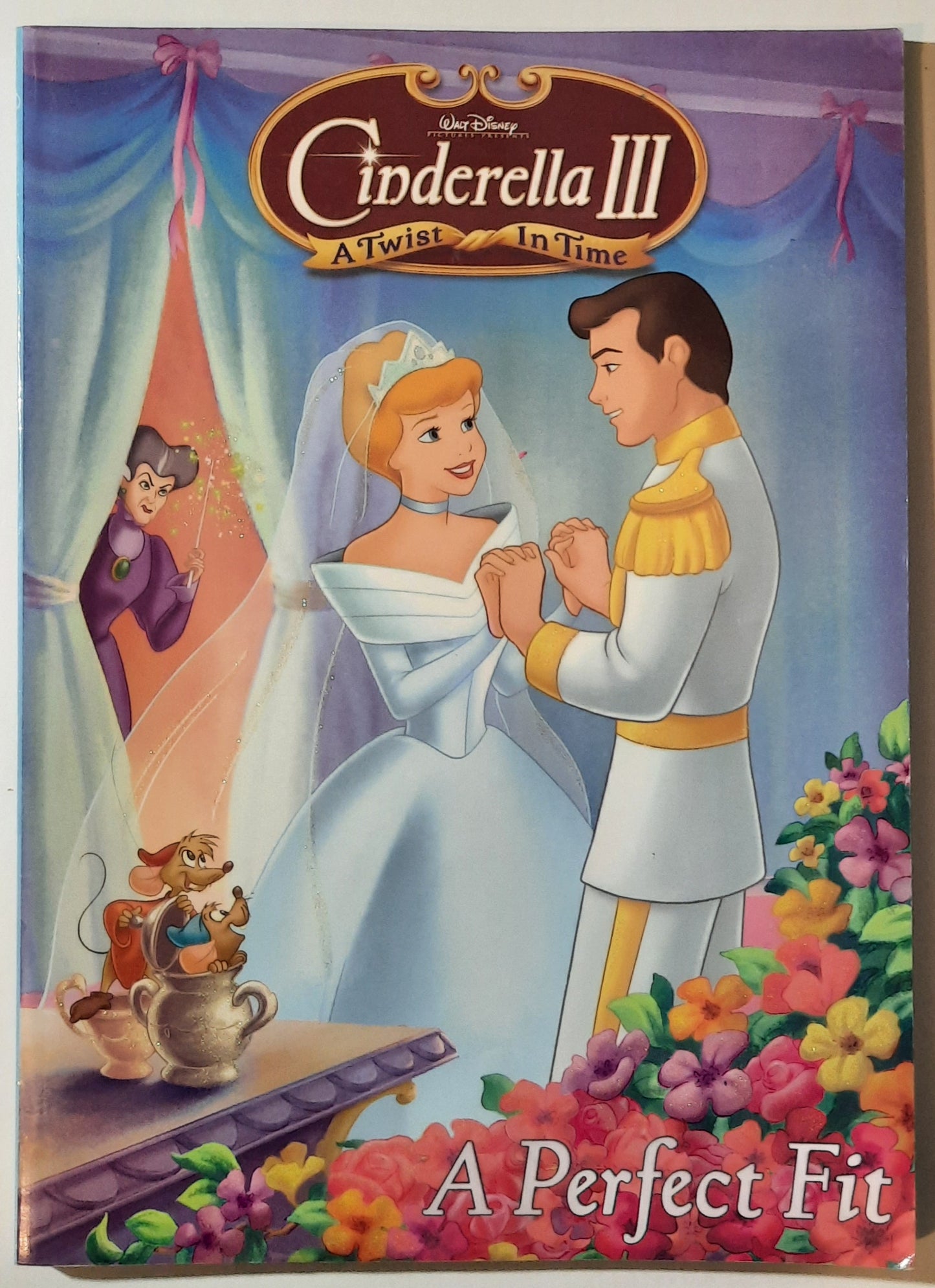Cinderella III: A Twist in Time: A Perfect Fit Coloring Book (Good, 2006, PBK, 72 pages, Golden Books)
