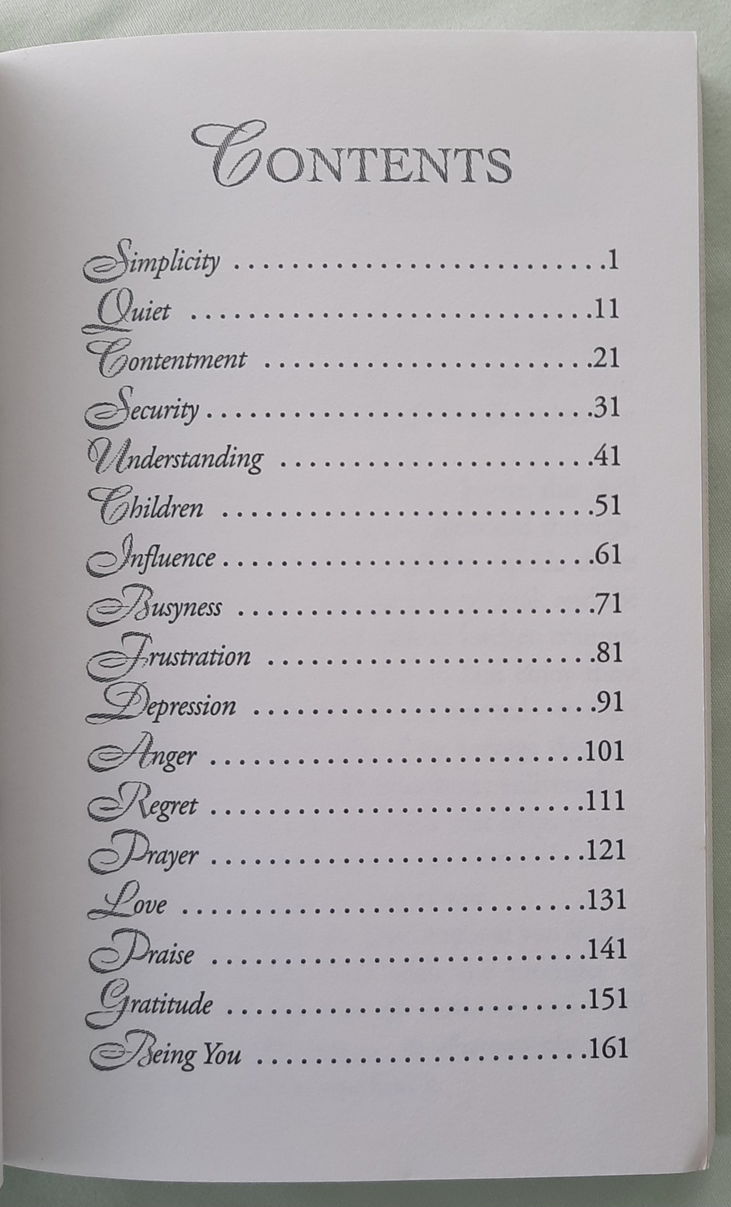 A Love So Real: Readings and Scripture for the Heart of a Woman by Broadman & Holman (Good, 2004, Pbk, 167 pages)