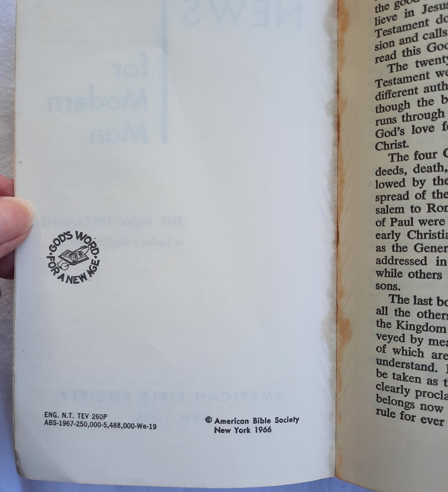 Good News for Modern Man New Testament (Good, 1966, Pbk, 599 pages, American Bible Society)