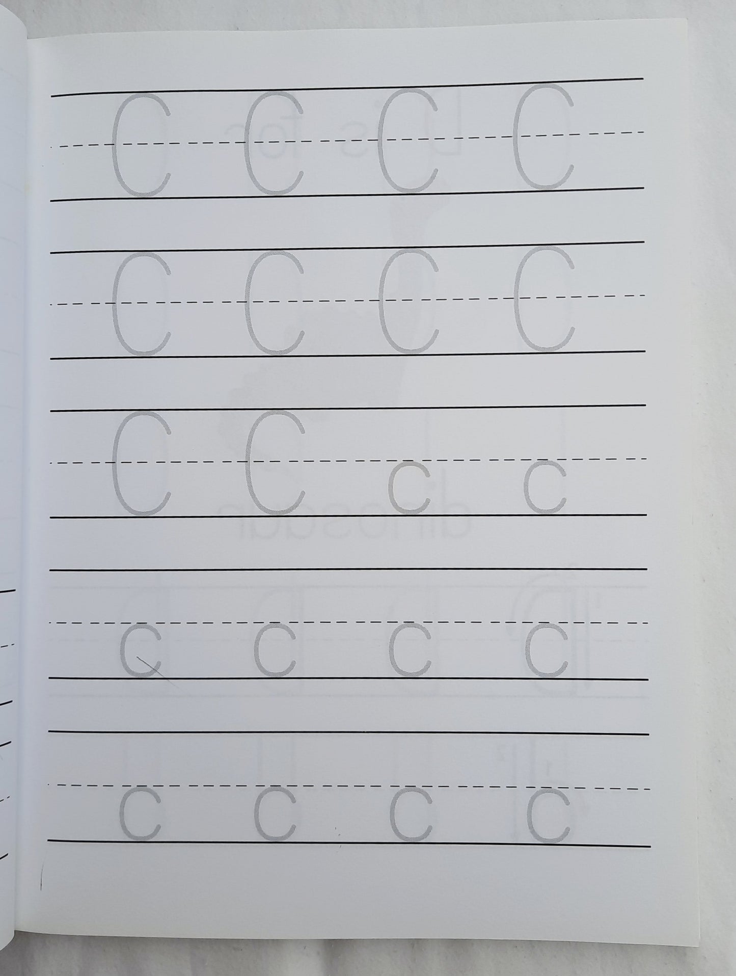 Lots and Lots of Letter Tracing by Handwriting Time (Very good, 2015, Pbk, 112 pages)