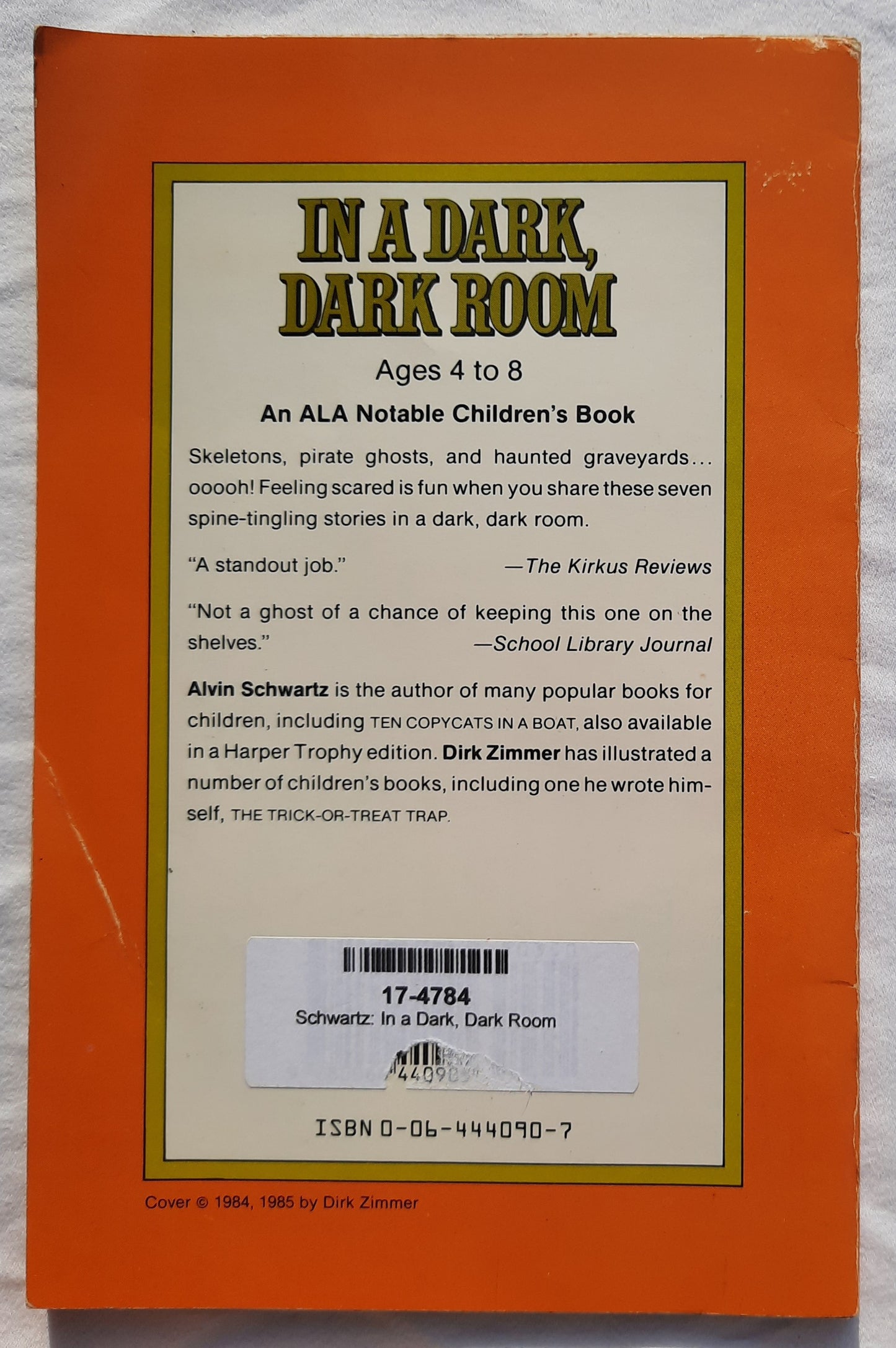 In a Dark, Dark Room by Alvin Schwartz (Very good, 1985, Pbk, 64 pages, Scholastic)