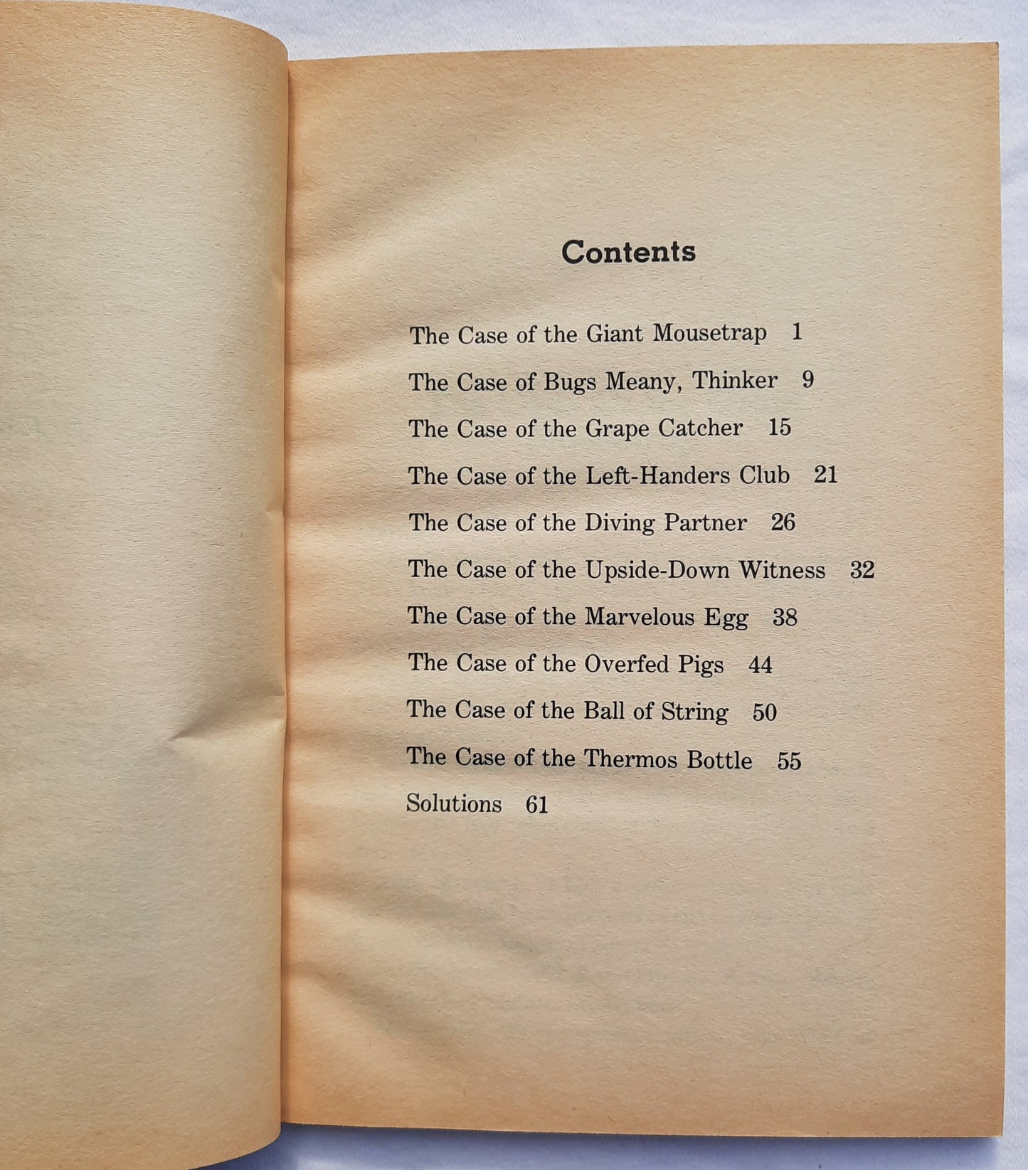 Encyclopedia Brown Carries On by Donald J. Sobol (Good, 1980, Pbk, 62 pages, Scholastic)
