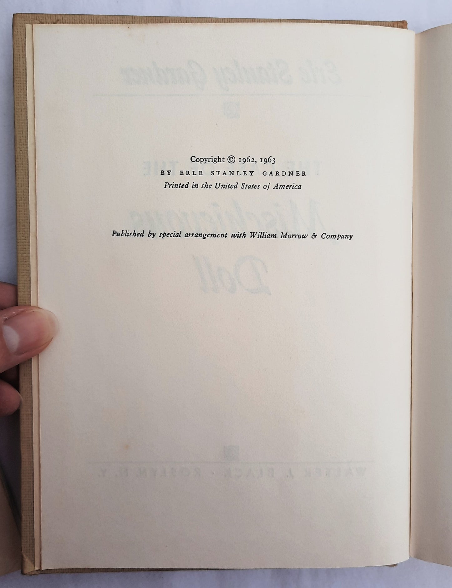 The Case of the Mischievous Doll by Erle Stanley Gardner (Perry Mason, Good, 1963, HC, 157 pages, Walter J. Black)