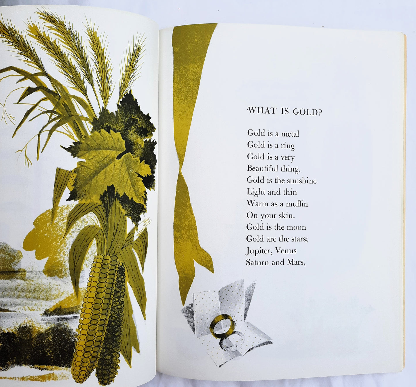 Hailstone and Halibut Bones by Mary O'Neill; Leon Weisgard (Very Good, 1961, Pbk, Doubleday & Co.)