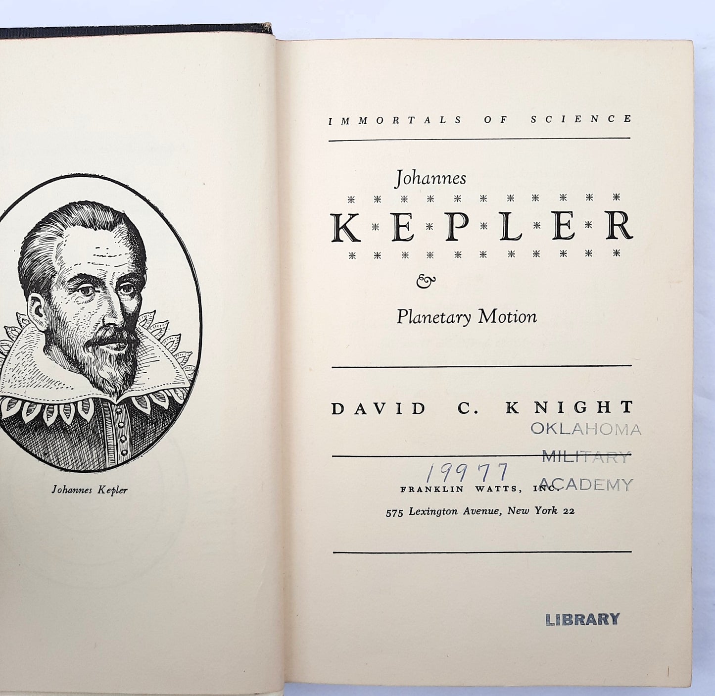 Johannes Kepler and Planetary Motion by David C. Knight (Good, 1962, HC, 186 pages, F. Watts)