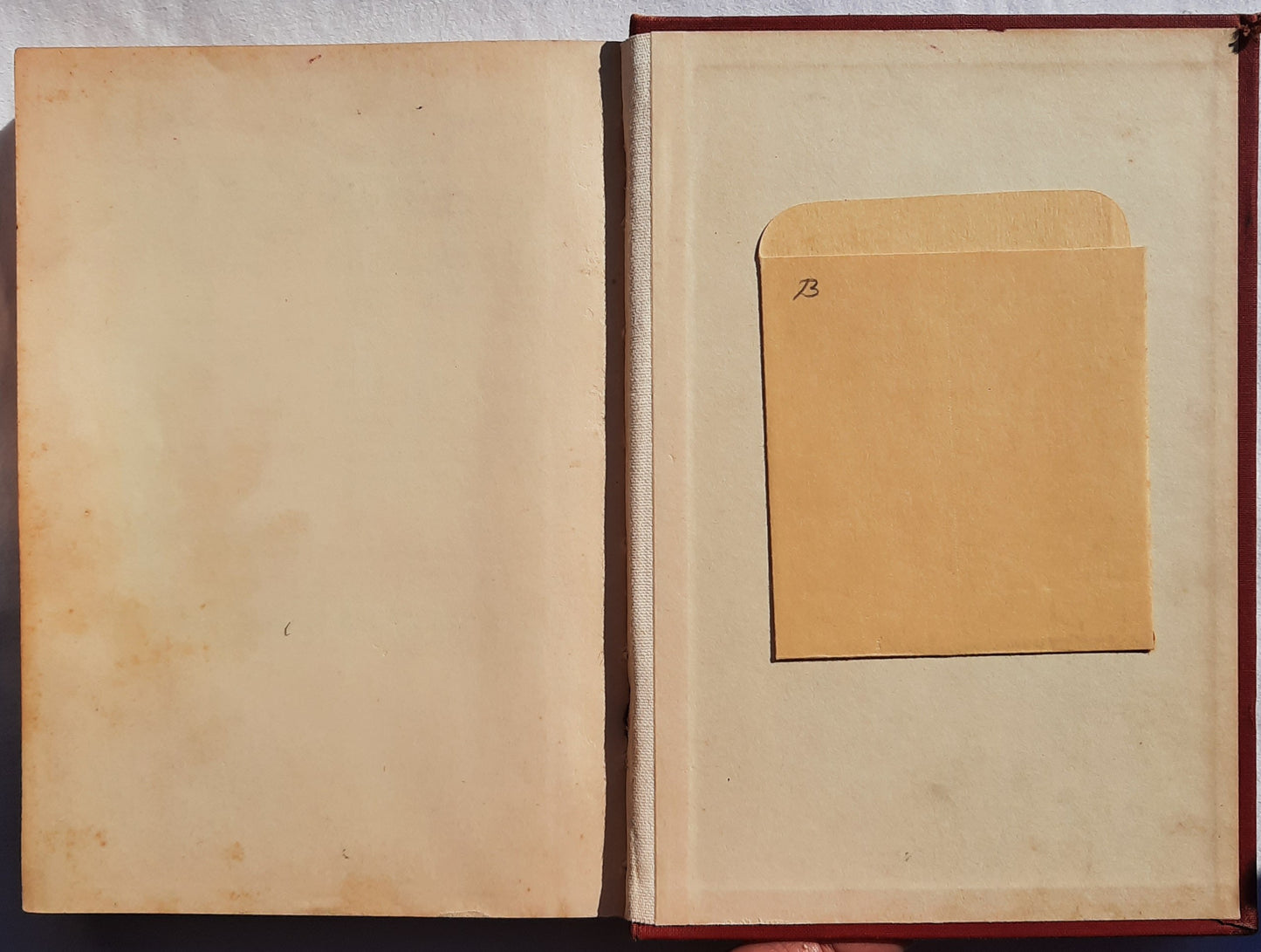 The MacMillan Readers: All Around Me by Arthur Gates; Mary M. Bartlett (Good, 1952, HC, 440 pages, MacMillan Co.)