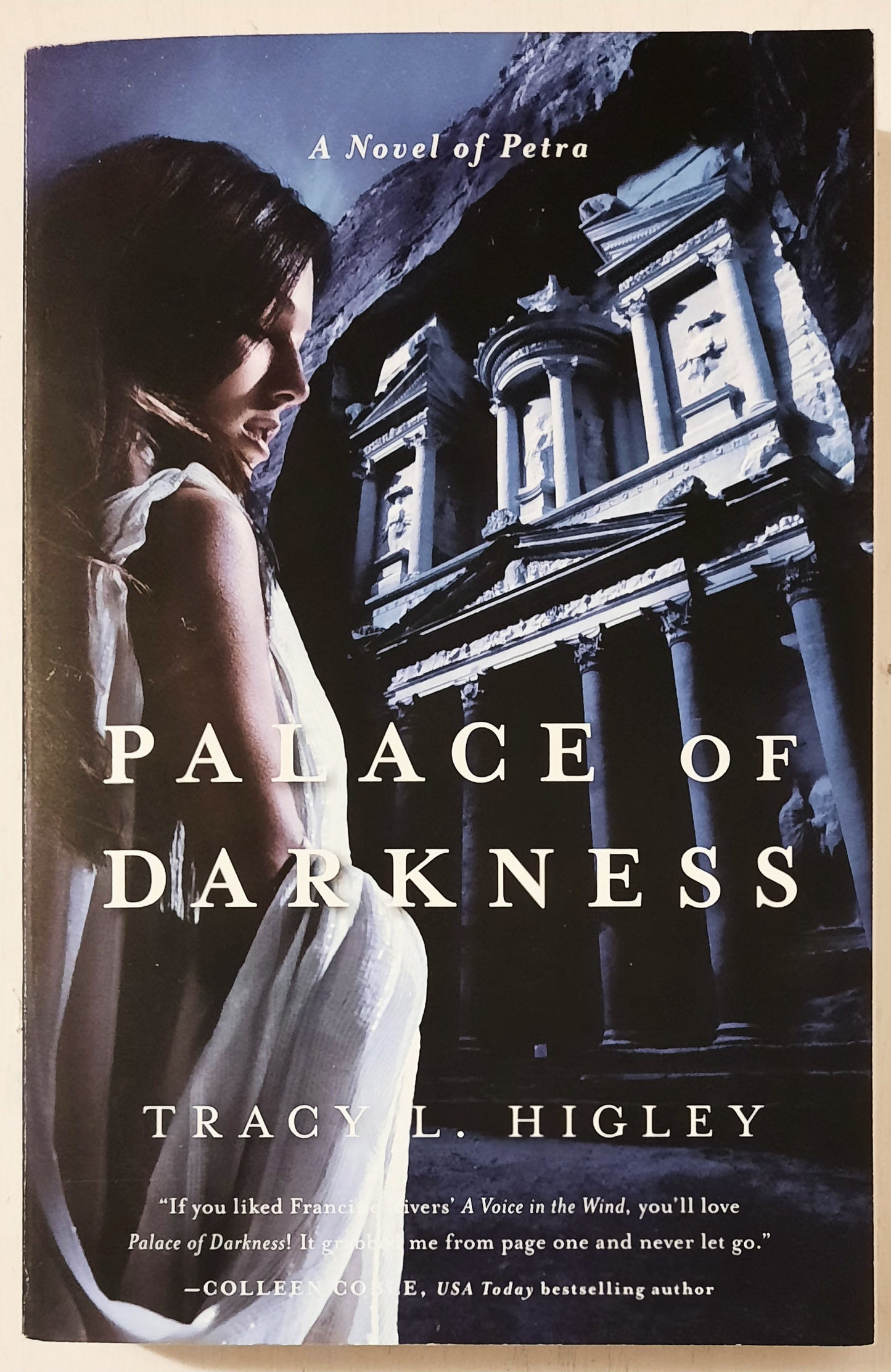 Palace of Darkness - A Novel of Petra by Tracy L. Higley (GOOD, 2014, PBK, 368 pages, Thomas Nelson)