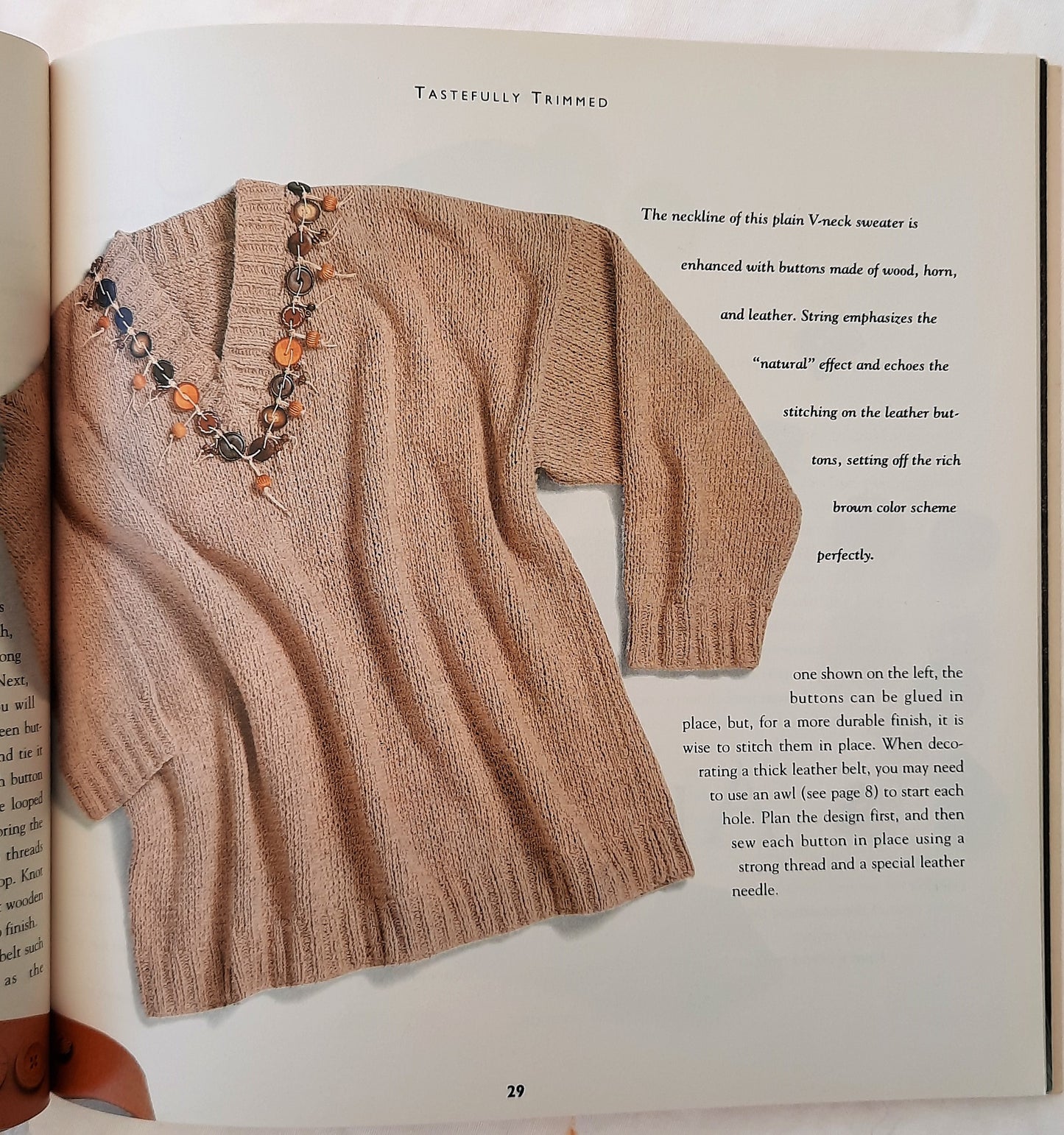 Keepsake Crafts: Buttons by Jo Moody (Very Good, Pbk, 1995, 63 pages, Sunset Books)