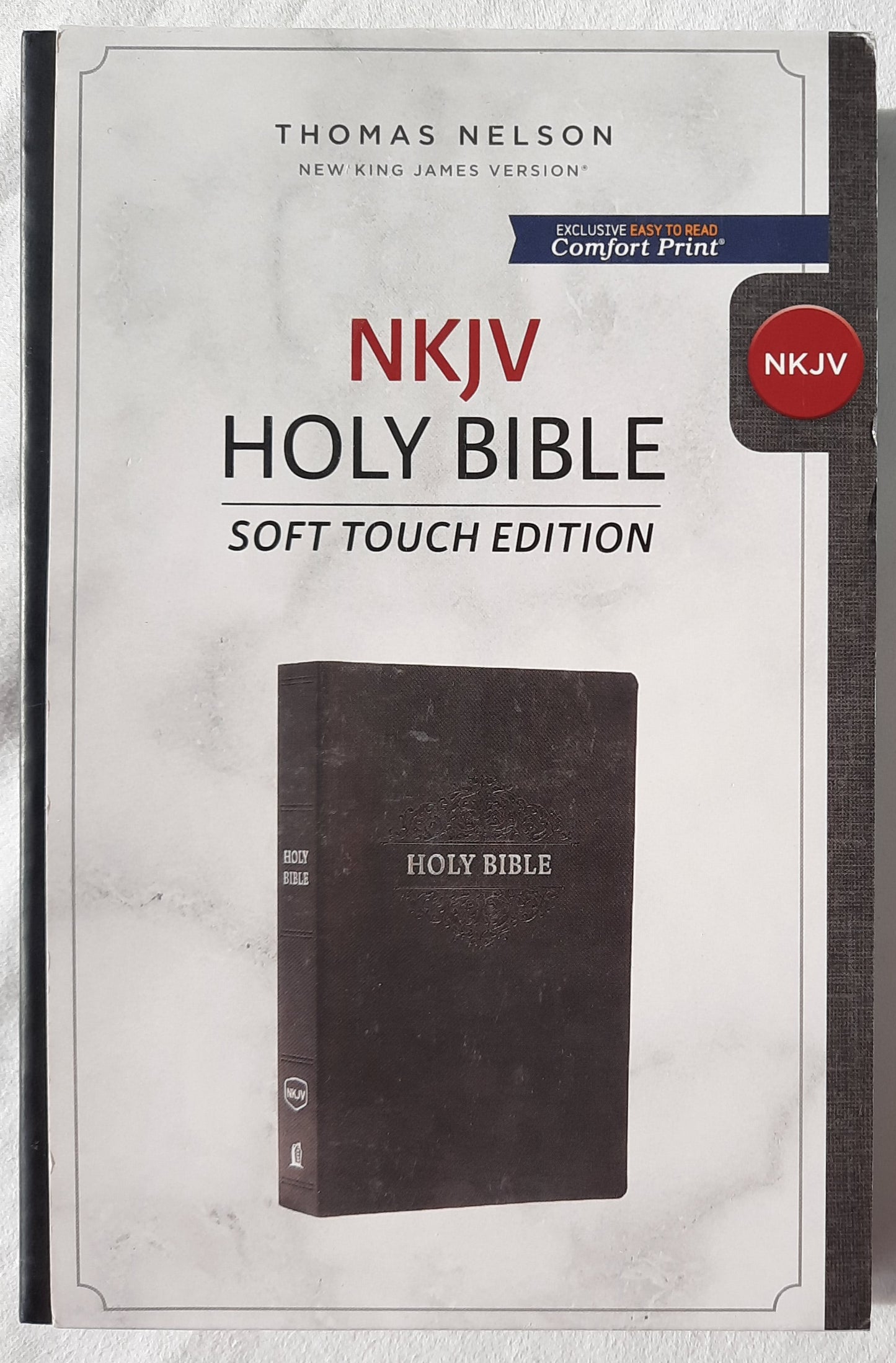 NKJV Comfort Print Holy Bible (New, 2018, Black LeatherSoft, 754 pages, Thomas Nelson)