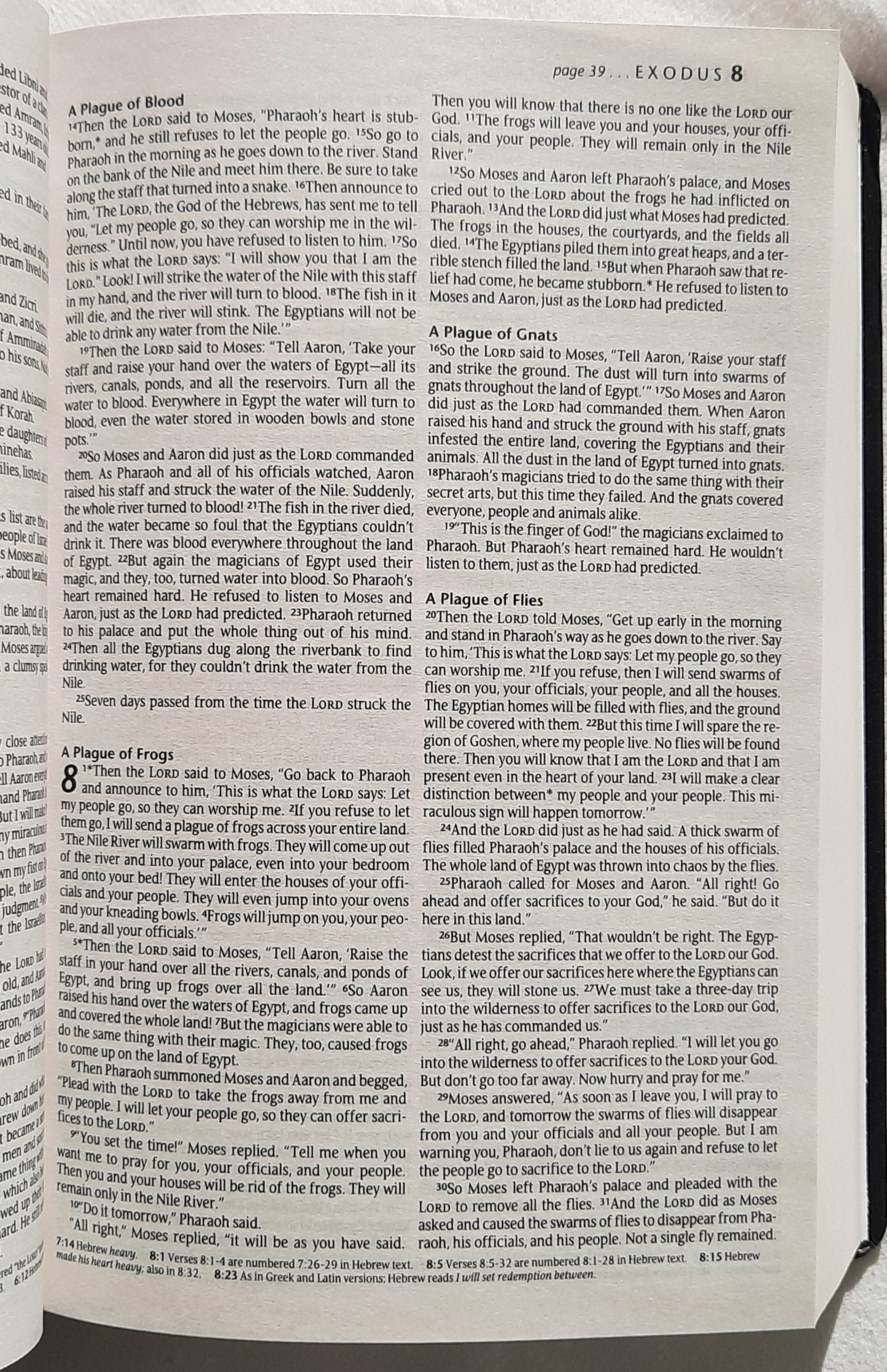 NLT Gift & Award Bible (New, 2015, Black Imitation Leather, 832 pages, Tyndale)