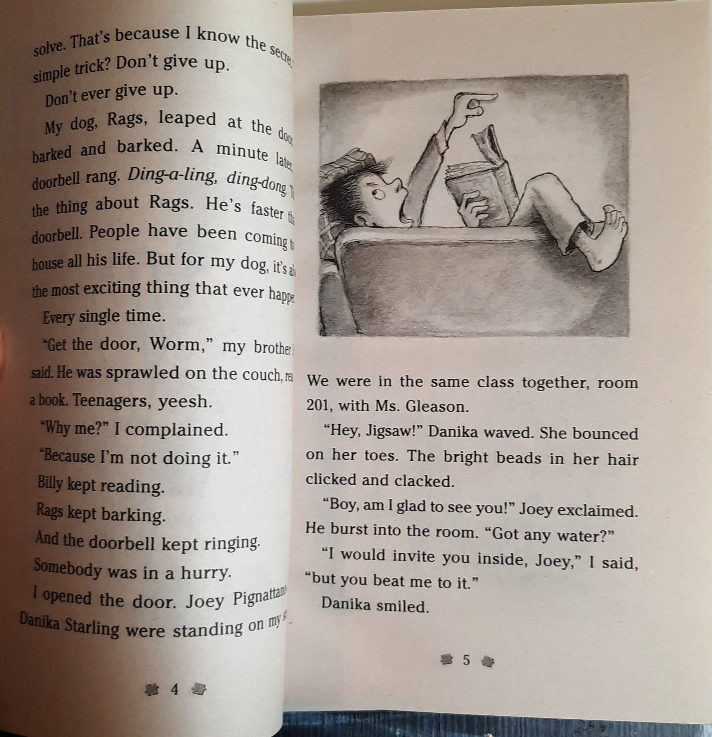 Jigsaw Jones: The Case From Outer Space by James Preller (New, 2018, Pbk, 85 pages, Scholastic)