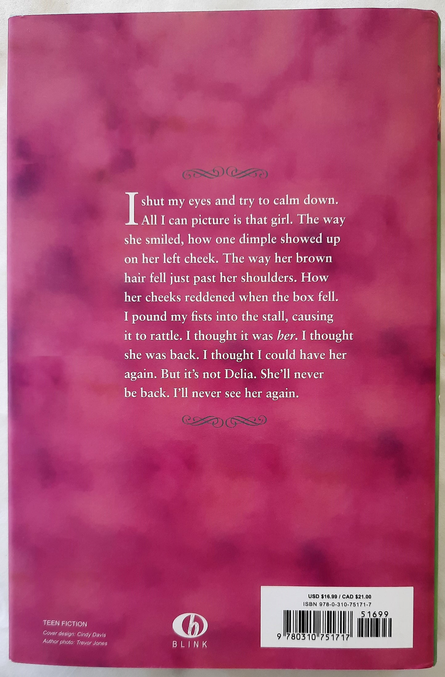 Remember To Forget Revised by Ashley Royer (New, HC 2016, 297 pages, Blink)