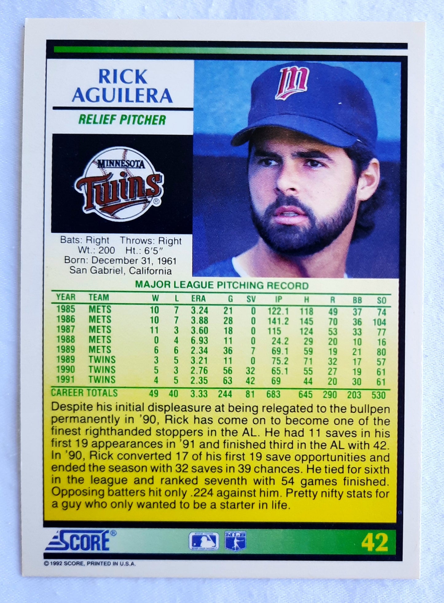Score '92 Rick Aguilera Minnesota Twins Relief Pitcher #42 Baseball Card Near Mint