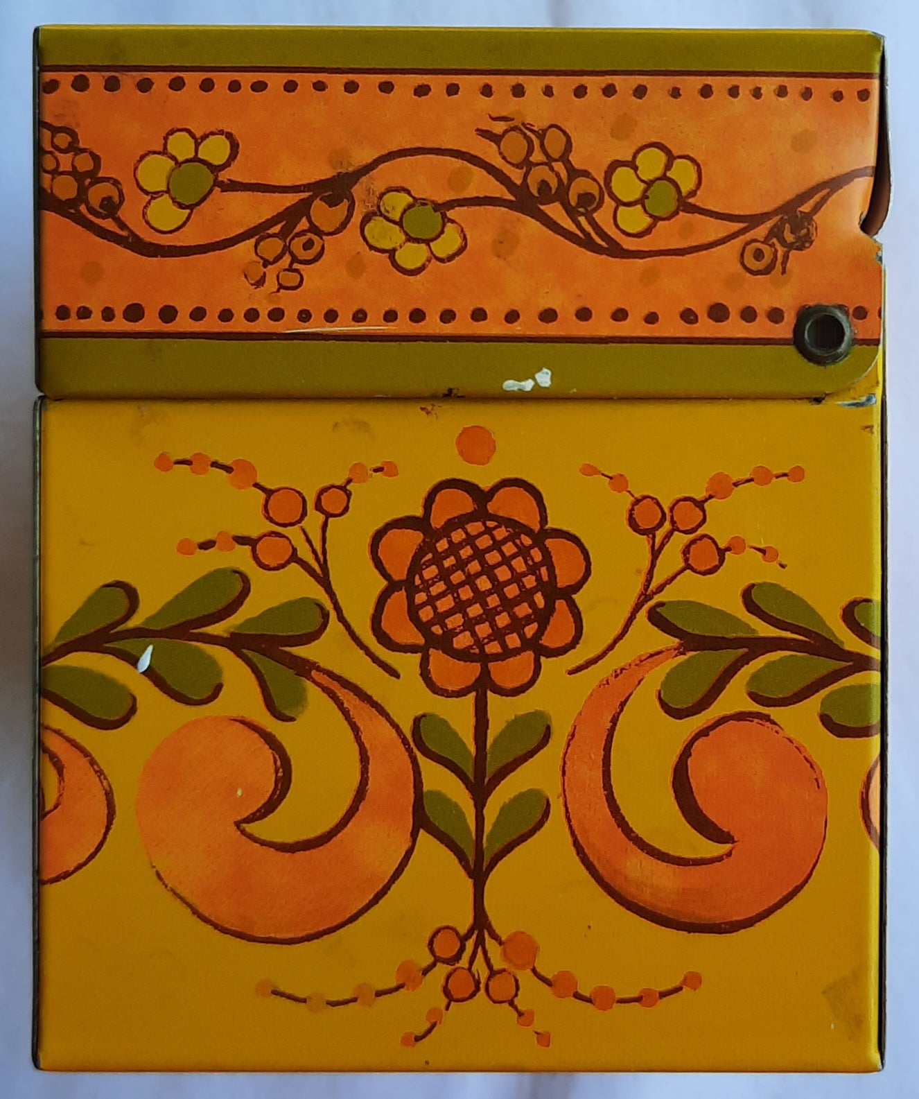 Avon Tin Wild Game, Fish, Exotic Recipe Box (Very good, 1960s, Cinema Productions)