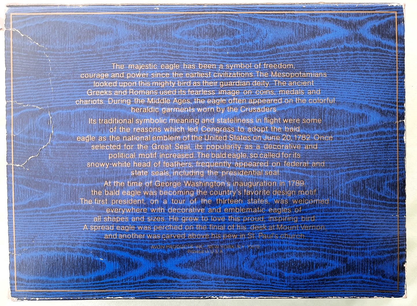 United States 1776 Bicentennial 1996 Etched Glass Dish with Decorative Soaps (New in box, Avon Products, Inc.)