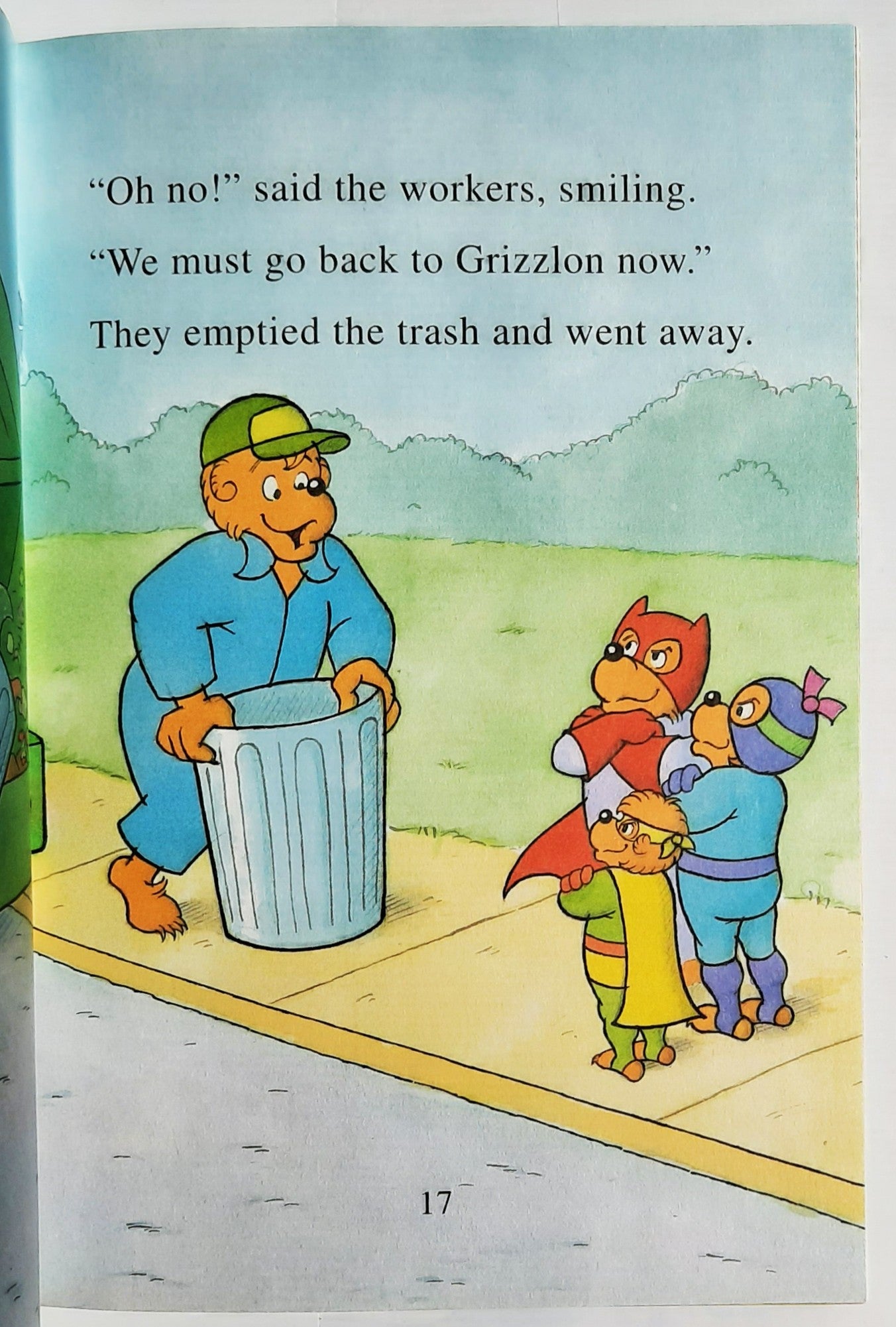 The Berenstain Bears Are Superbears by Mike Berenstain (Like New, 2016, Pbk, 32 pages, Scholastic)