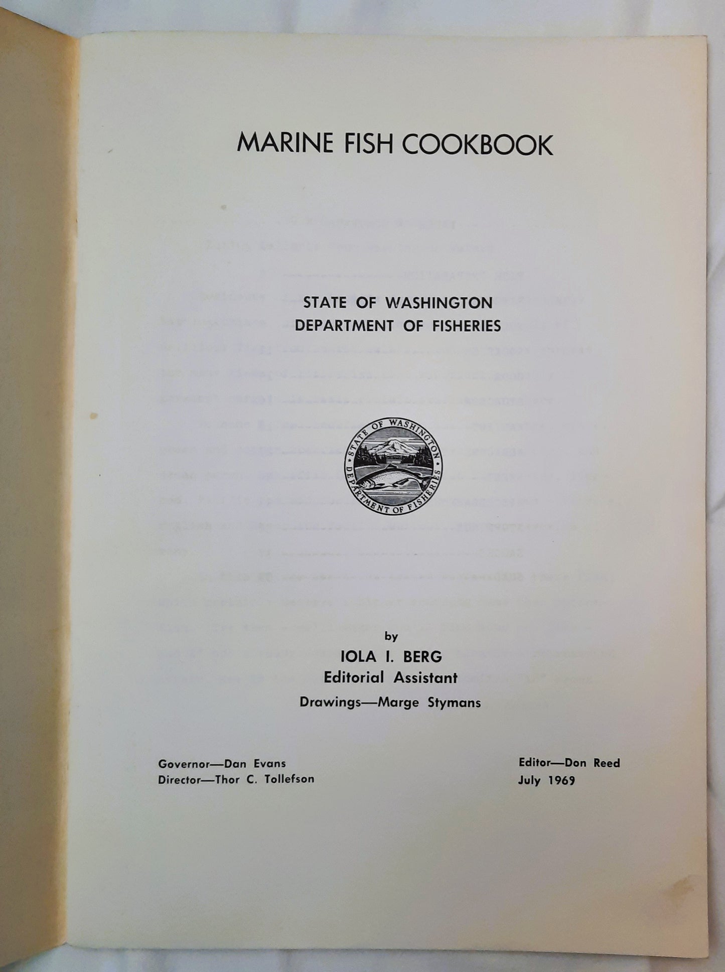 Marine Fish Cookbook by Iola I. Berg (Very good, 1969, Pbk, 40 pages, State of Washington Department of Fisheries)
