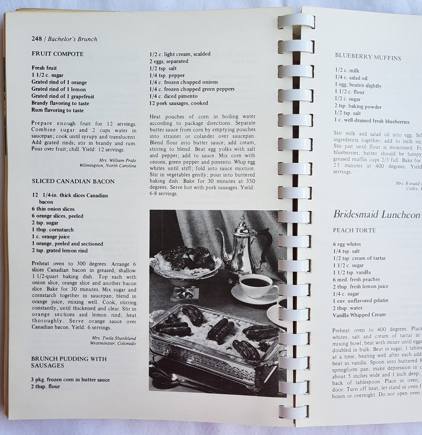 The Beta Sigma Phi International Holiday Cookbook (Good, 1971, Spiral Pbk, Favorite Recipes Press)