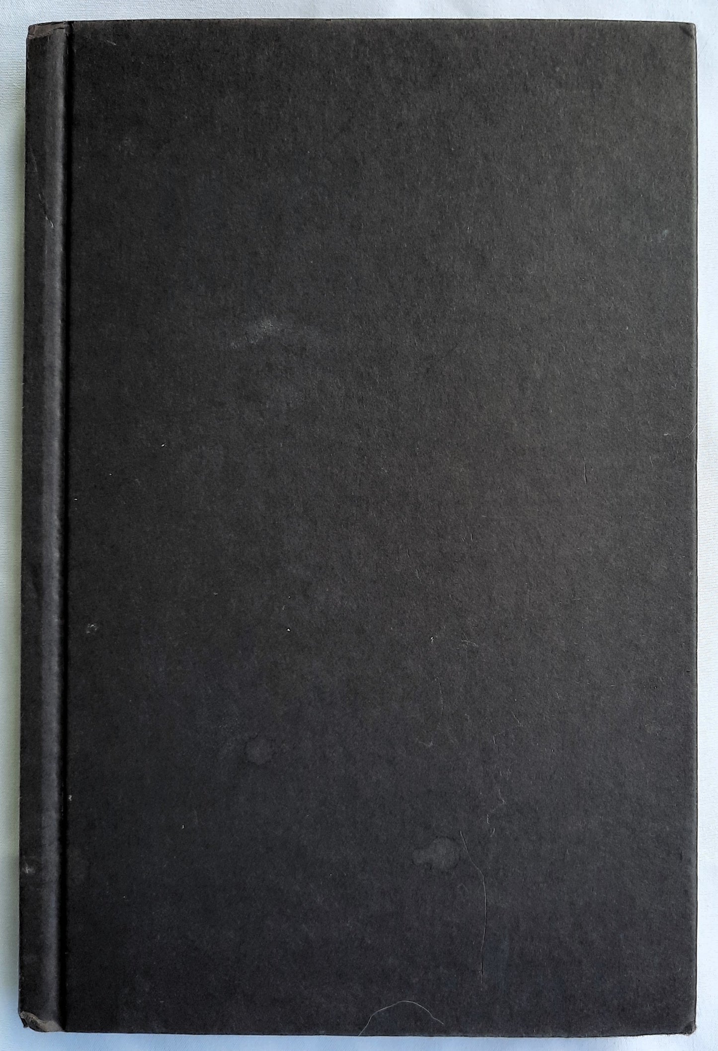 The Cat Who Went Bananas #27 by Lilian Jackson Braun (Good, 2004, HC, 223 pages, Putnam Publishing)