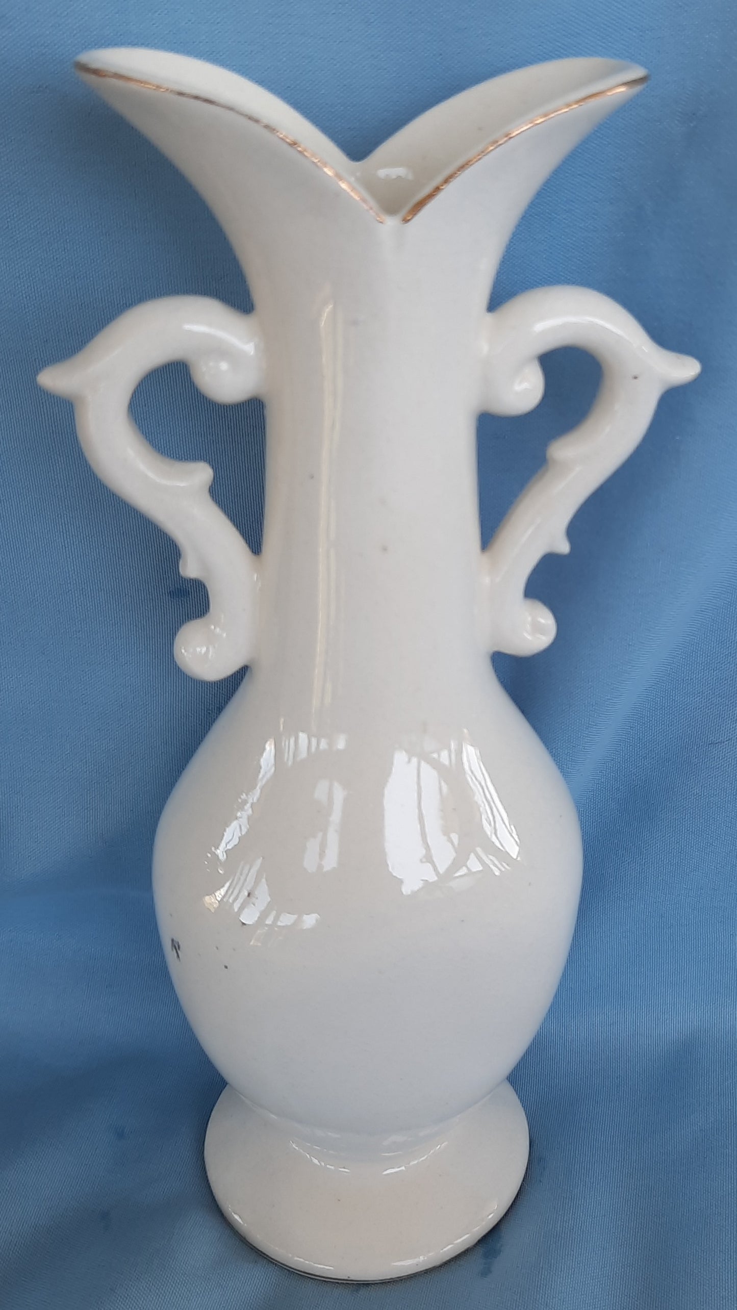 Vintage Bud Vase with 3D Pink Rose and Gold Trim 7 inches - VERY GOOD Condition