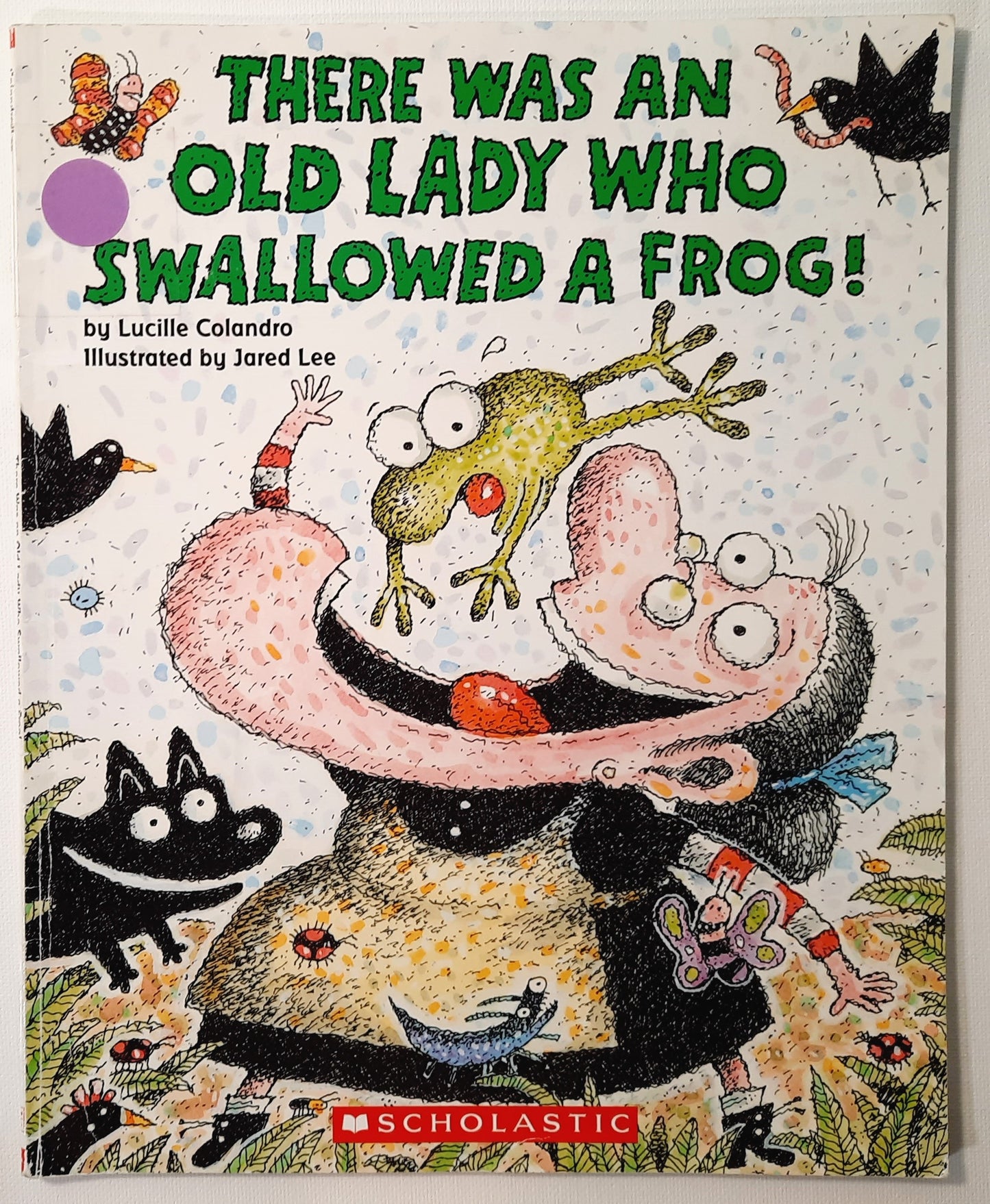 There Was an Old Lady Who Swallowed a Frog! by Lucille Colandro (Very good, 2015, Pbk, 32 pages, Scholastic)