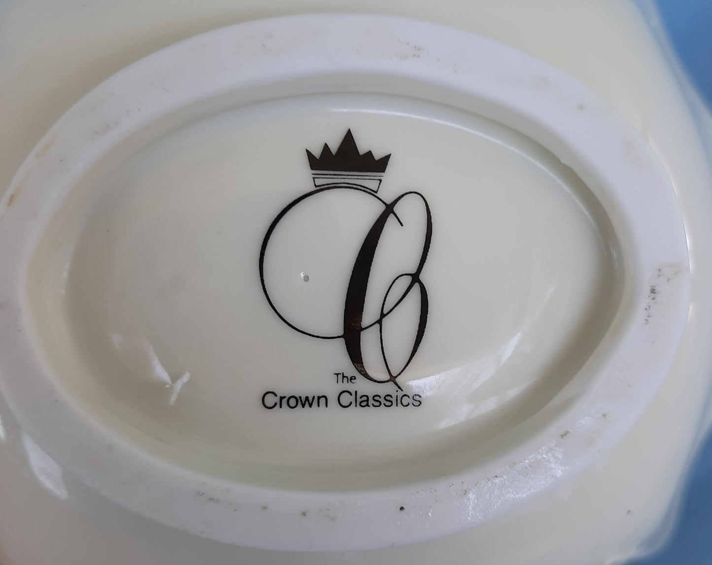 Porcelain Basket Decorative Crown Classics Whitehall Ivory Basket Gold Trim 5 in X 6 in