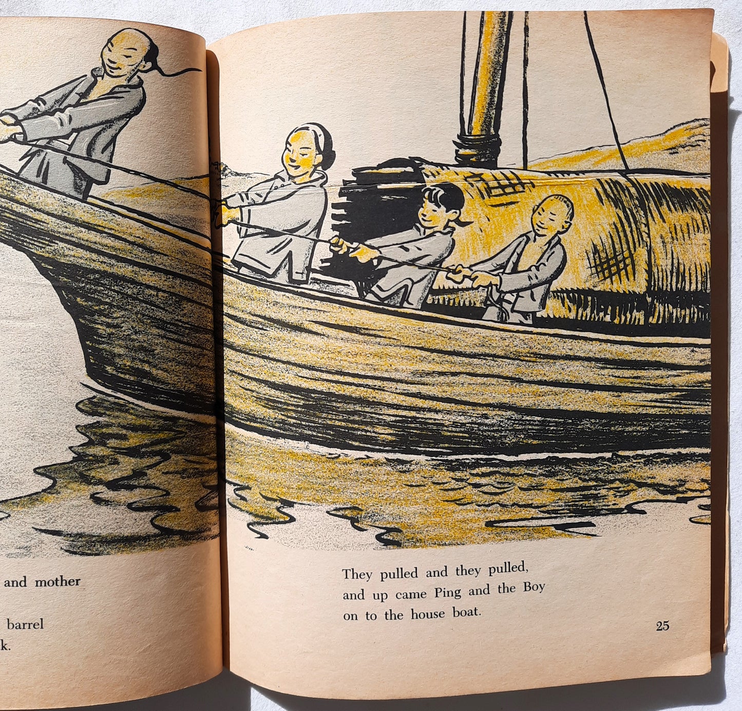 The Story About Ping by Marjorie Flack; Kurt Wiese (Good, 1966, Pbk, 40 pages, Scholastic)