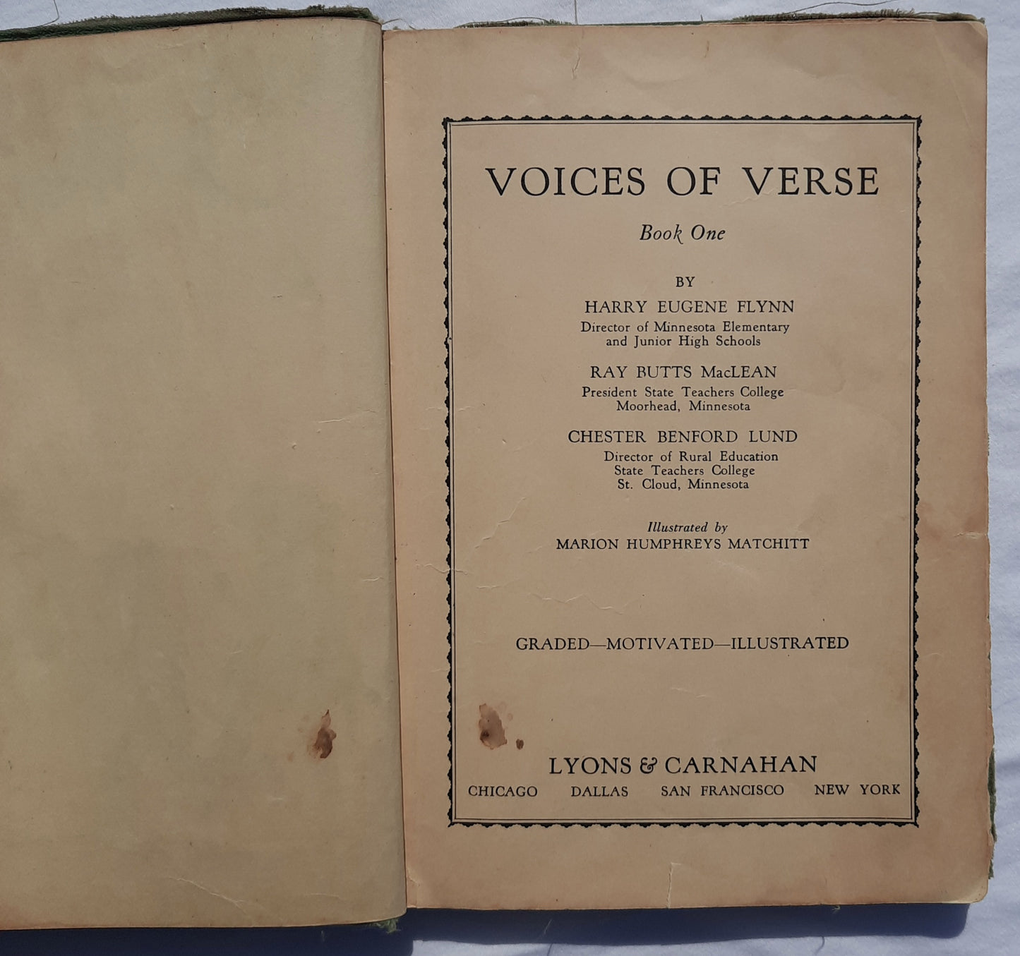 Voices of Verse Book One by Harry E. Flynn; Ray MacLean; Chester Lund (Acceptable, 1933, HC, 150 pages, Lyons & Carnahan)