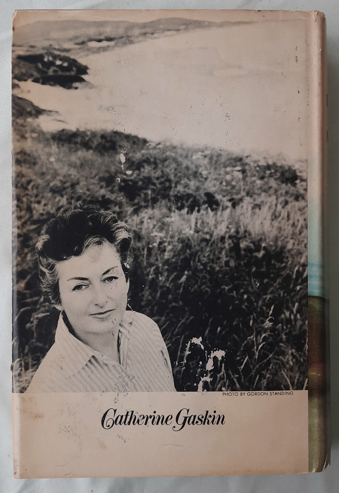 A Falcon for a Queen by Catherine Gaskin (Very Good, 1972, HC, 344 pages, Doubleday & Company)