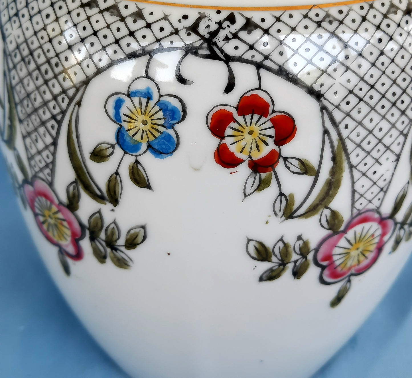 Collectible Lidded Ginger Jar Decor White with Red, Pink, Blue Floral pattern; Black Check patter - In very good condition
