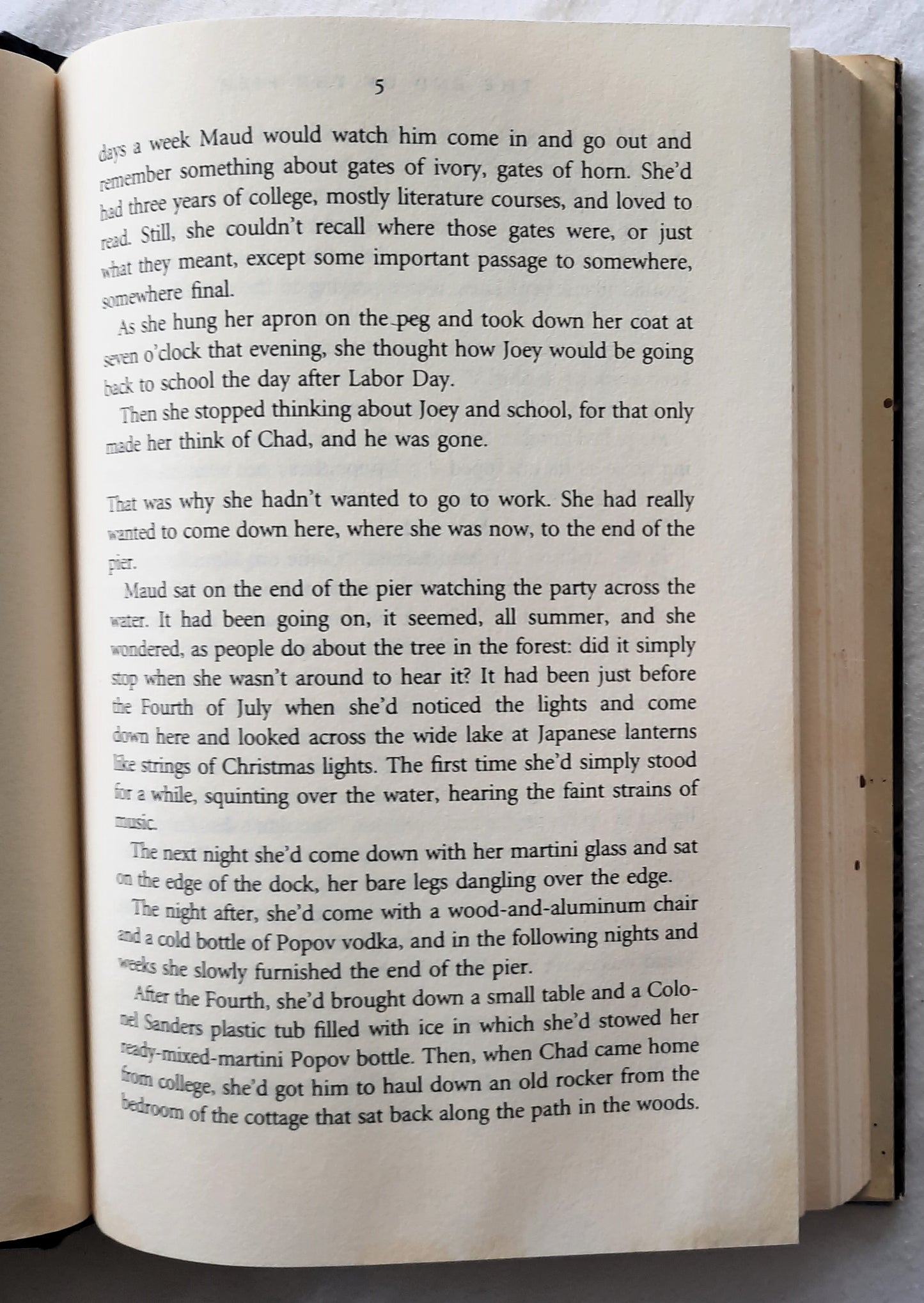 The End of the Pier by Martha Grimes (Good, 1992, HC, 230 pages, Alfred A. Knopf)