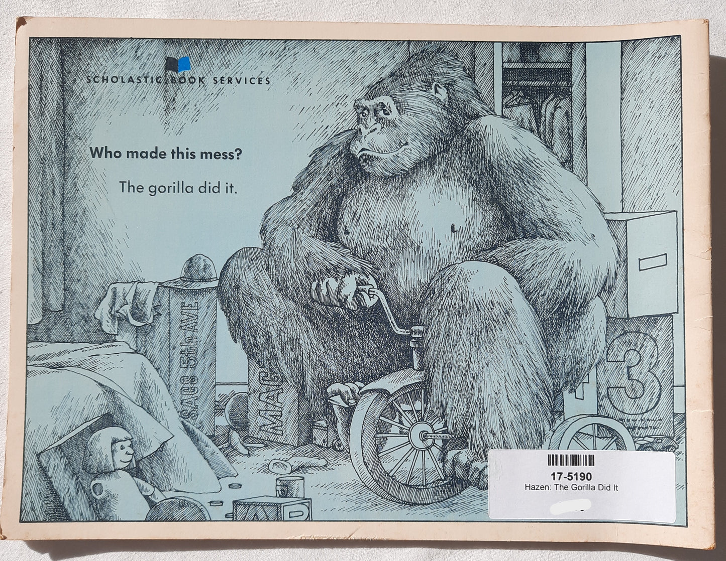 The Gorilla Did It by Barbara Shook Hazen; Ray Cruz (Very good, 1974, Pbk, 27 pages, Scholastic)