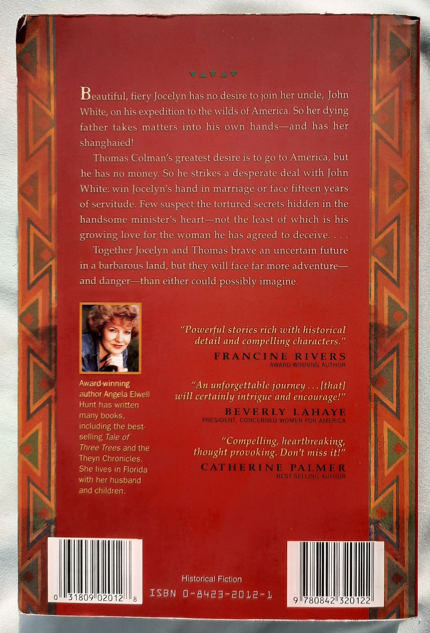 Roanoke: The Lost Colony by Angela Elwell Hunt (Keepers of the Ring #1, Good, 1996, Pbk, 491 pages, Tyndale)