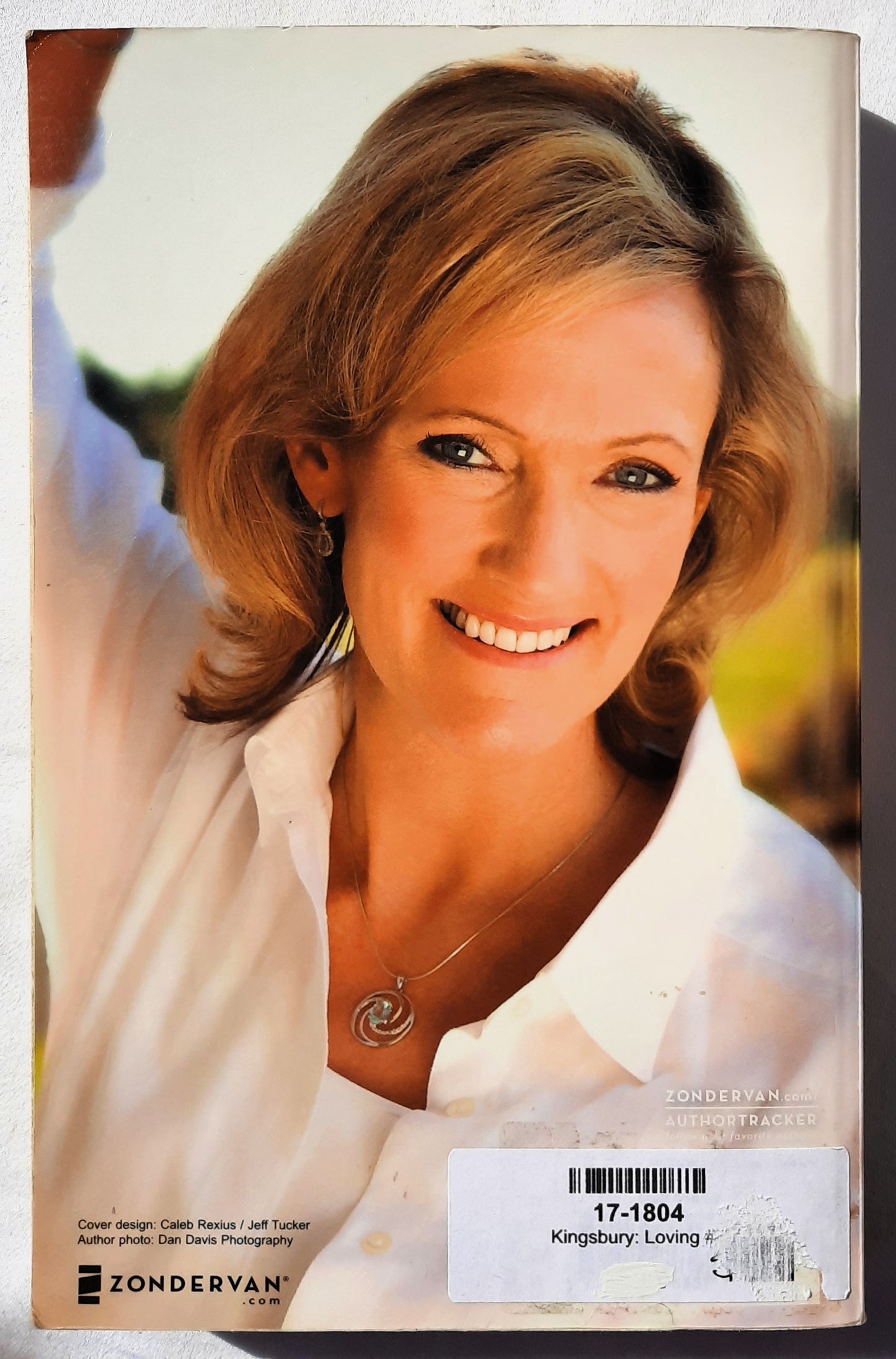 Loving #4 by Karen Kingsbury (Bailey Flanigan, New, Pbk, 2012, 352 pages, Zondervan)