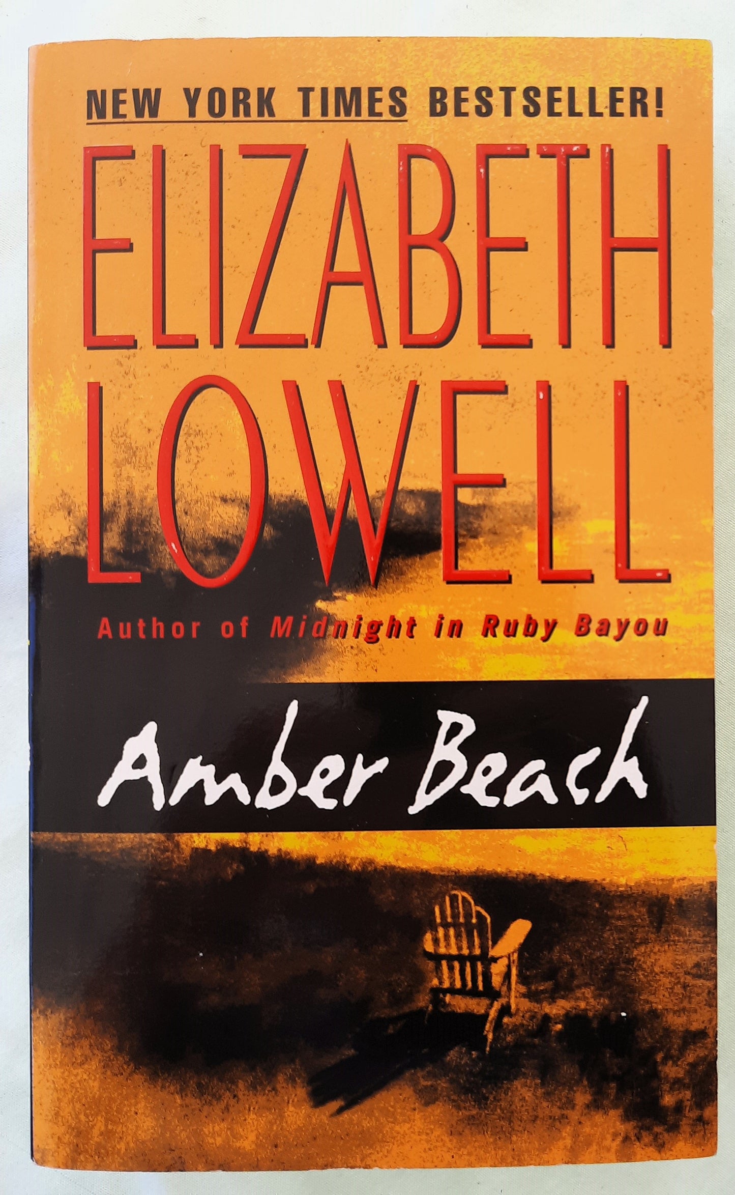 Amber Beach by Elizabeth Lowell (The Donovans #1, Very good, 1998, Pbk, 373 pages, Avon Books)