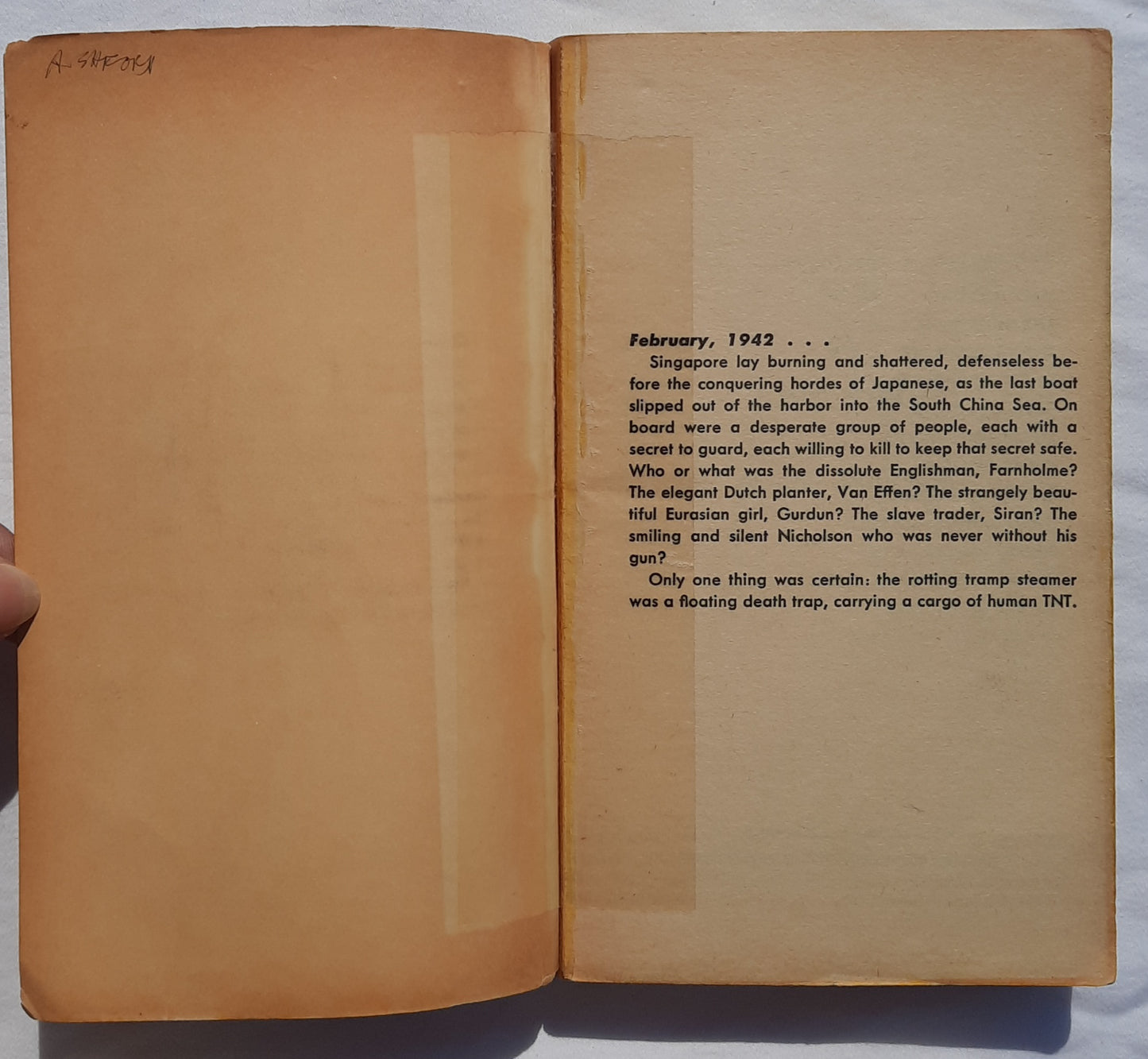 South by Java Head by Alister MacLean (Acceptable, 1958, Pbk, 288 pages, Fawcett World Library)