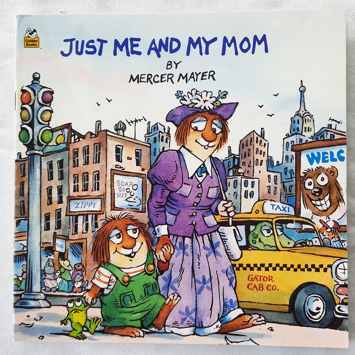 Just Me and My Mom by Mercer Mayer (Very good, 2003, Pbk, 24 pages, A Golden Book)