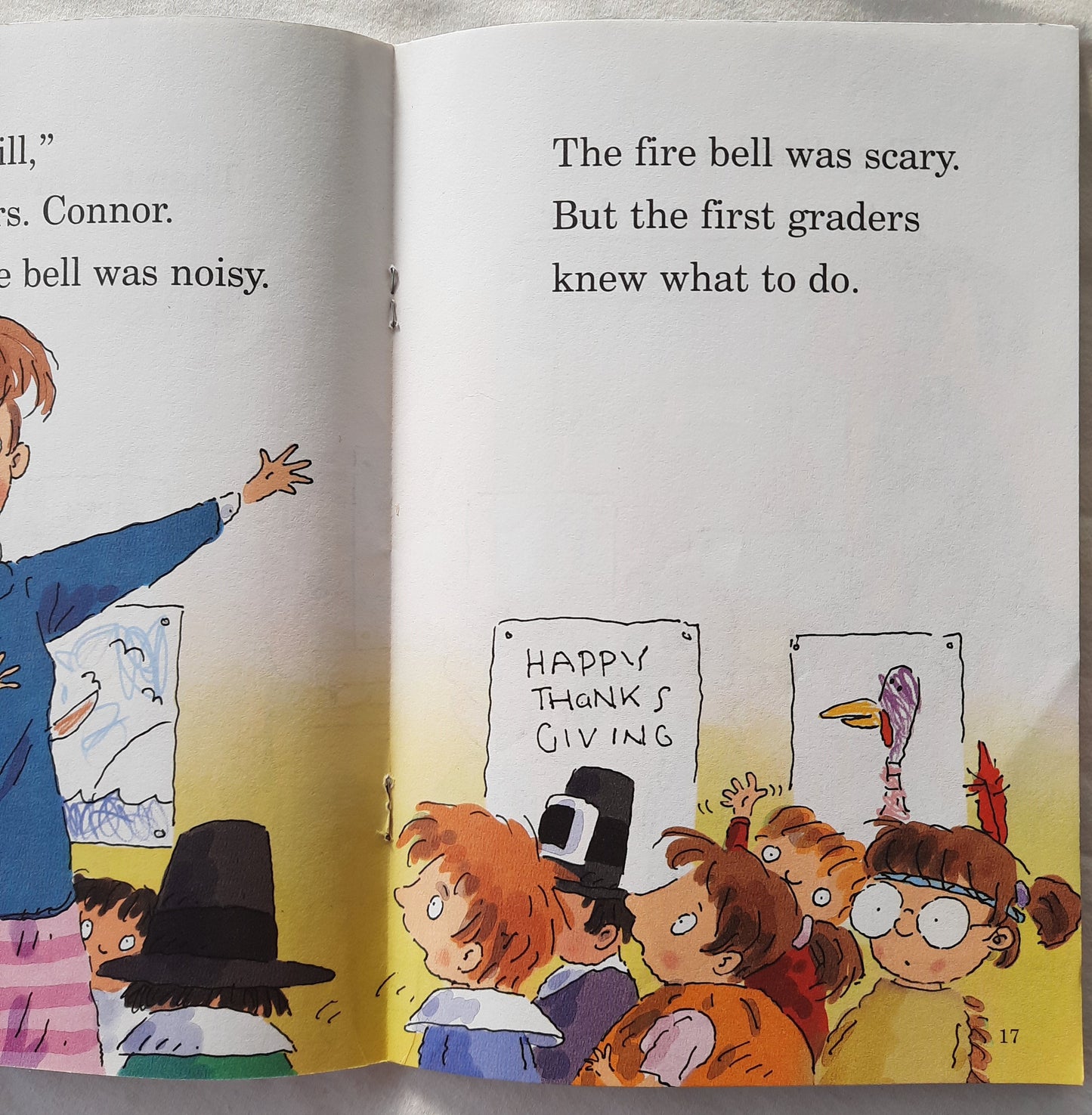 Robin Hill School Happy Thanksgiving by Margaret McNamara (Good, 2005, Pbk, 32 pages, Scholastic)