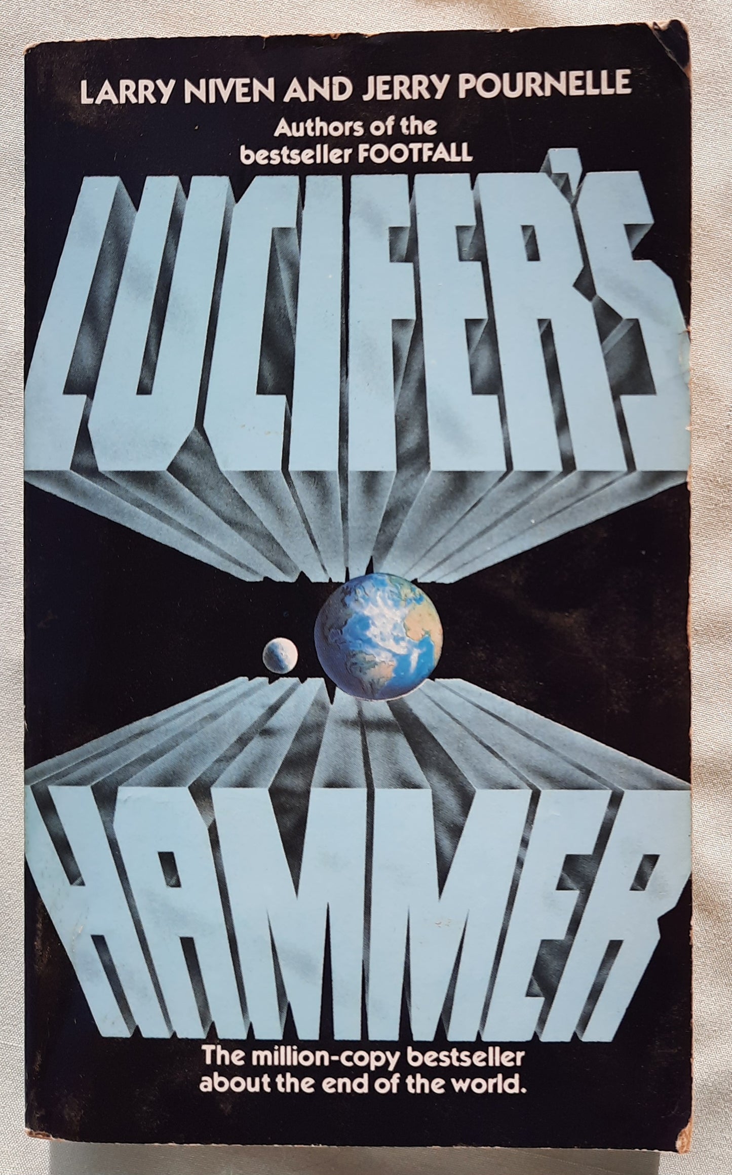 Lucifer's Hammer by Larry Niven; Jerry Pournelle (Good, 1983, Pbk, 629 pages, Del Rey Books)