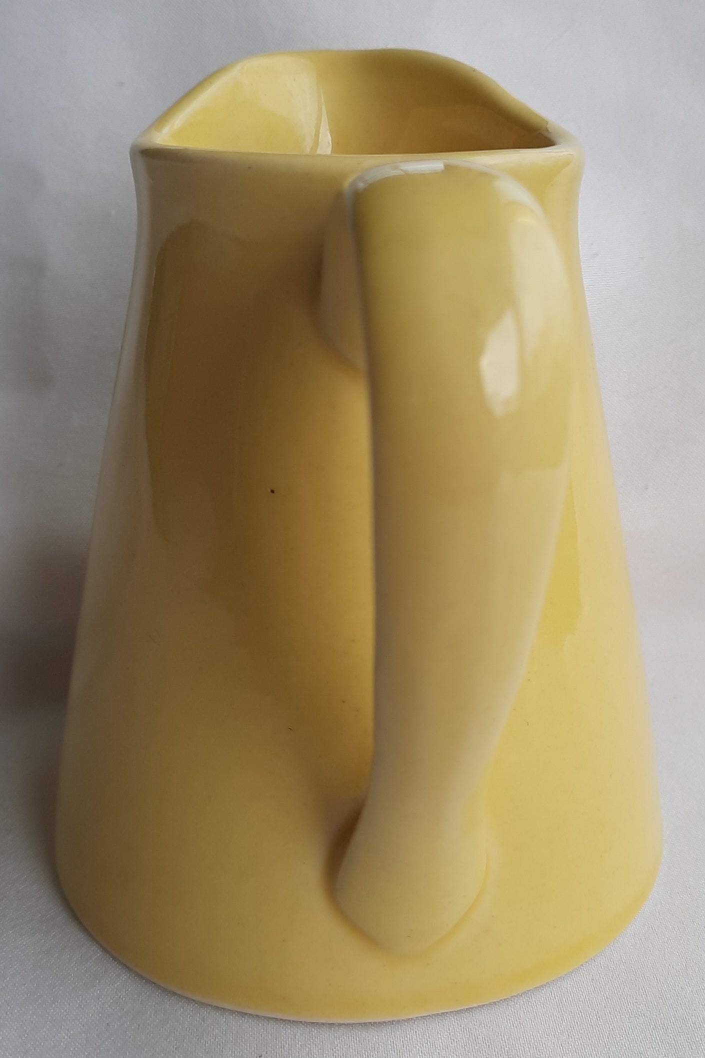 Coffee or Tea Creamer by USA Pottery (Yellow Mid-century modern, very good condition)