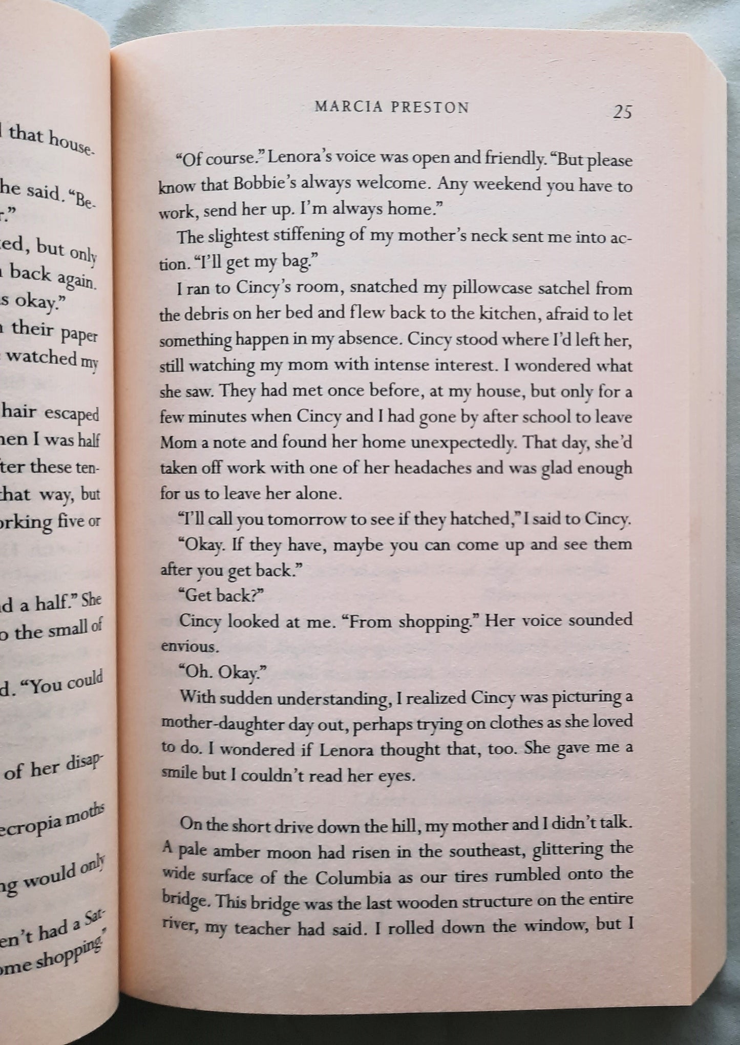 The Butterfly House by Marcia Preston (Very Good, 2005, Pbk, 313 pages, MIRA Books)