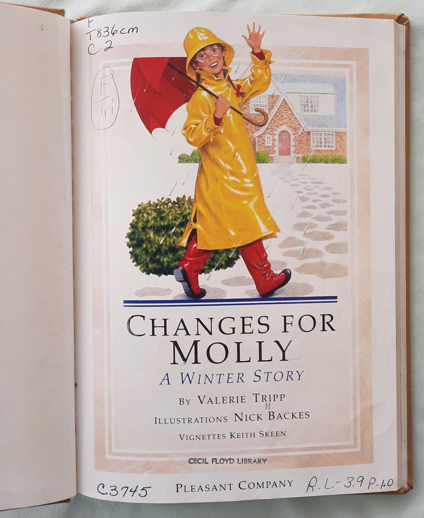 Changes for Molly: A Winter Story by Valerie Tripp (Good, 1988, HC, 67 pages, Pleasant Company)