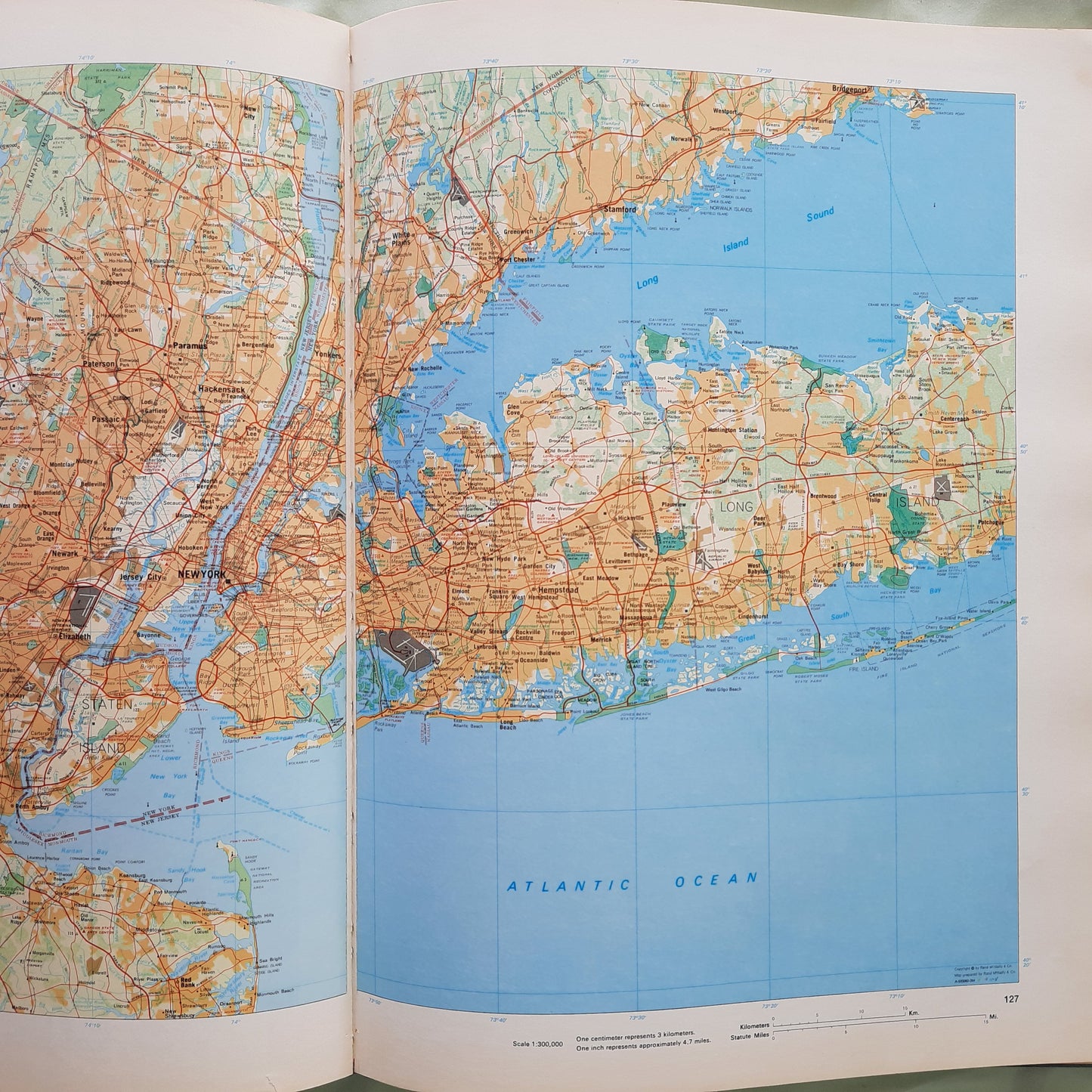 Reader's Digest Wide World Atlas (Very Good, 1979, HC, 240 pages)